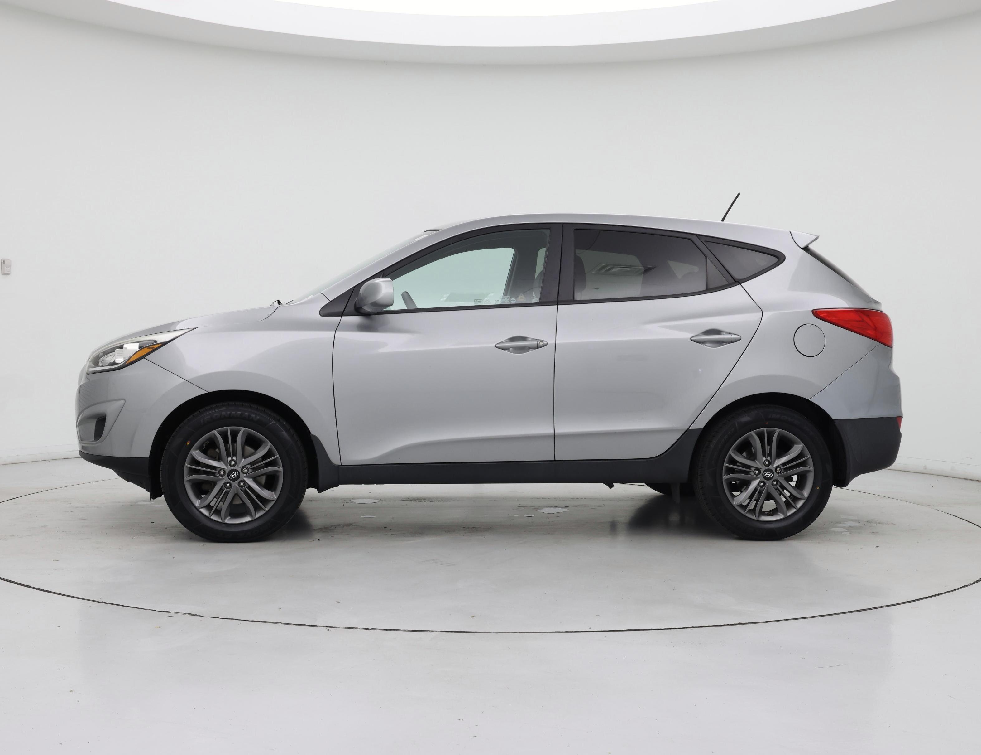 Thumbnail: 2015 Hyundai Tucson - 3