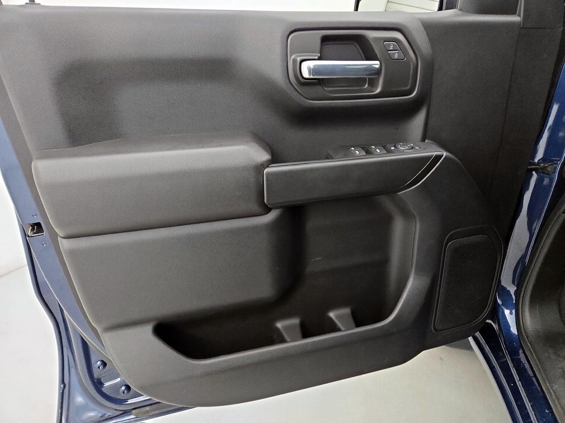 Thumbnail: 2023 Chevrolet Silverado 1500 - 12