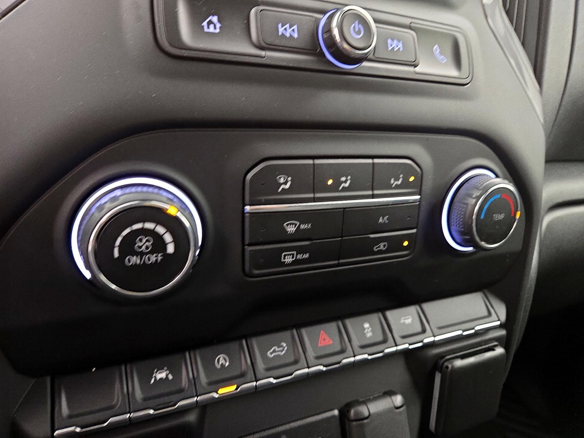 Thumbnail: 2023 Chevrolet Silverado 1500 - 16