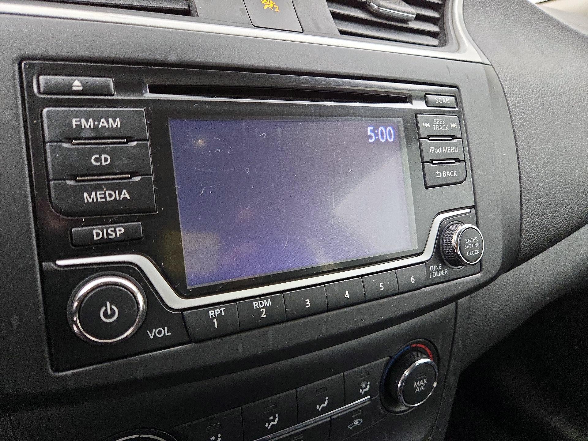 Thumbnail: 2018 Nissan Sentra - 15