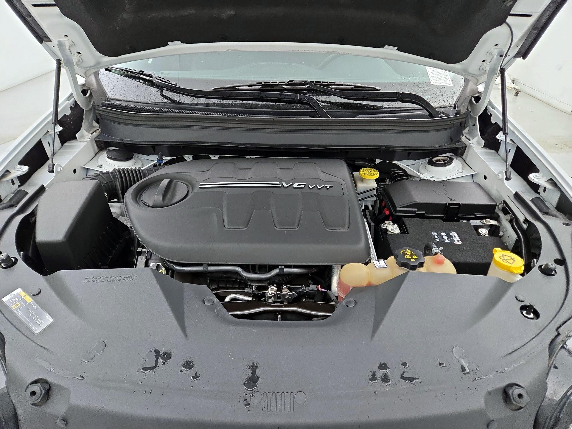 Thumbnail: 2019 Jeep Cherokee - 20