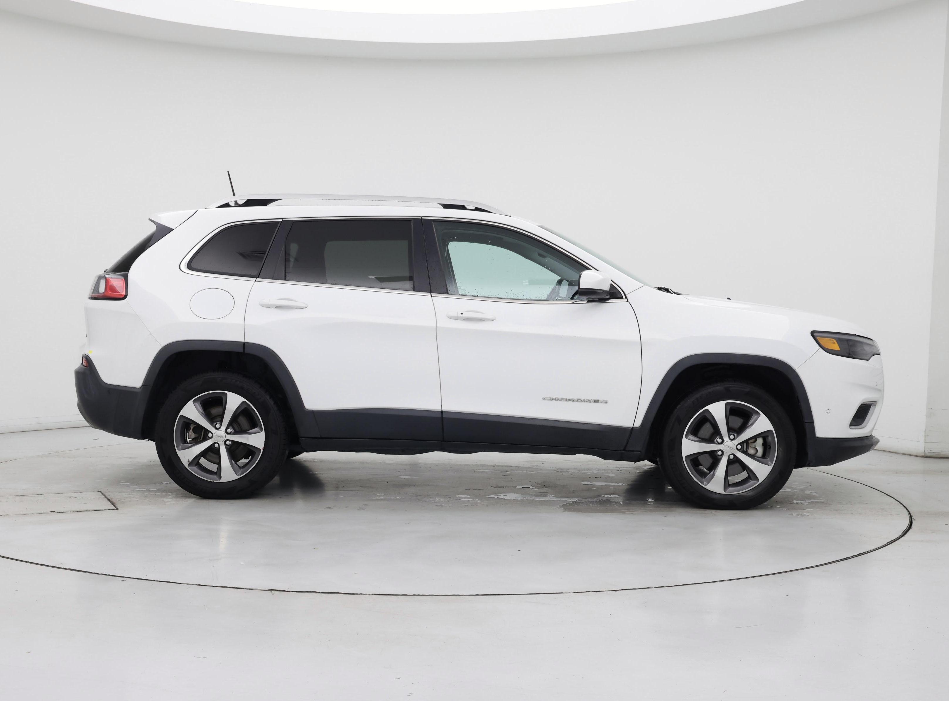 Thumbnail: 2019 Jeep Cherokee - 7