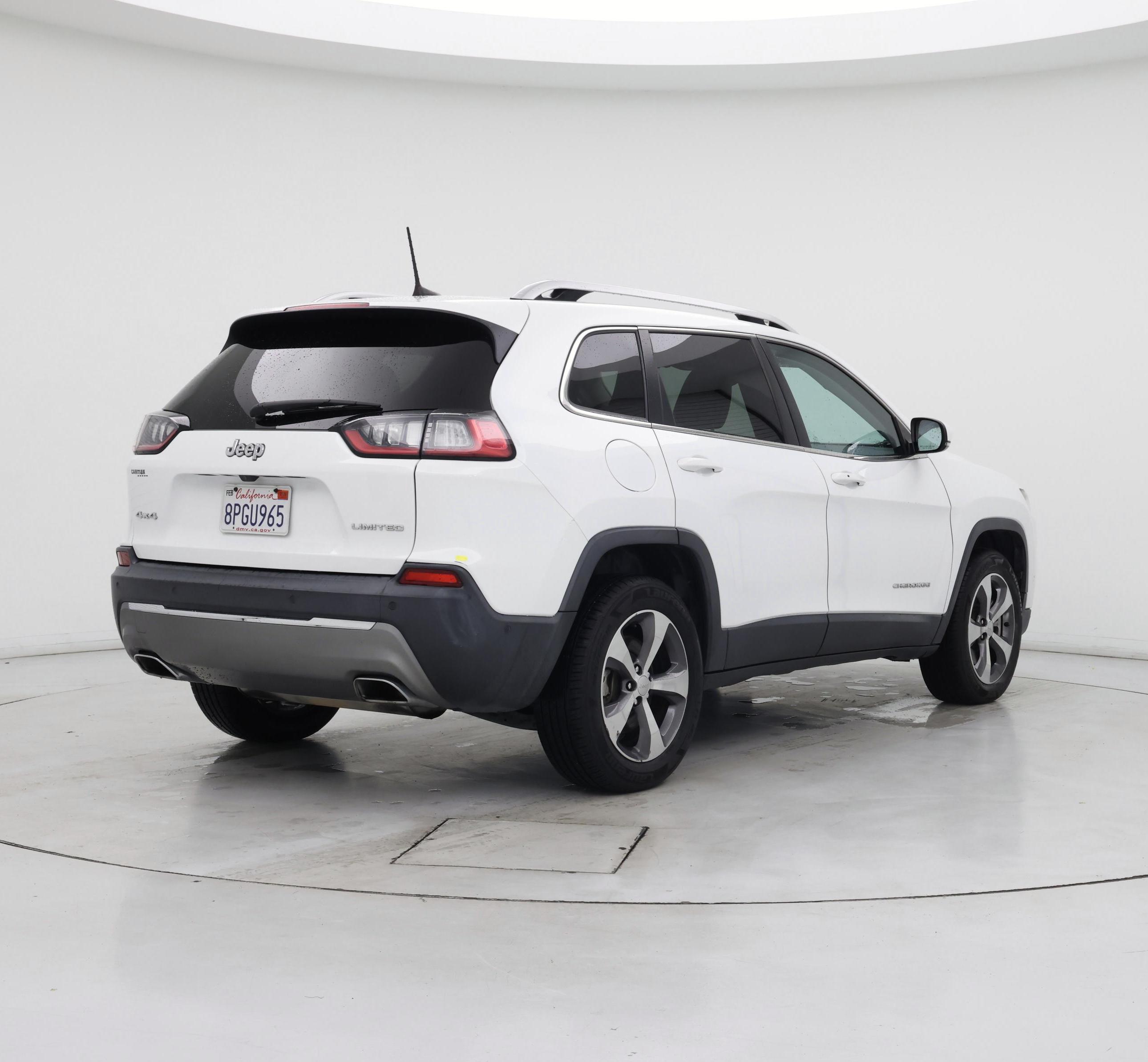 Thumbnail: 2019 Jeep Cherokee - 8