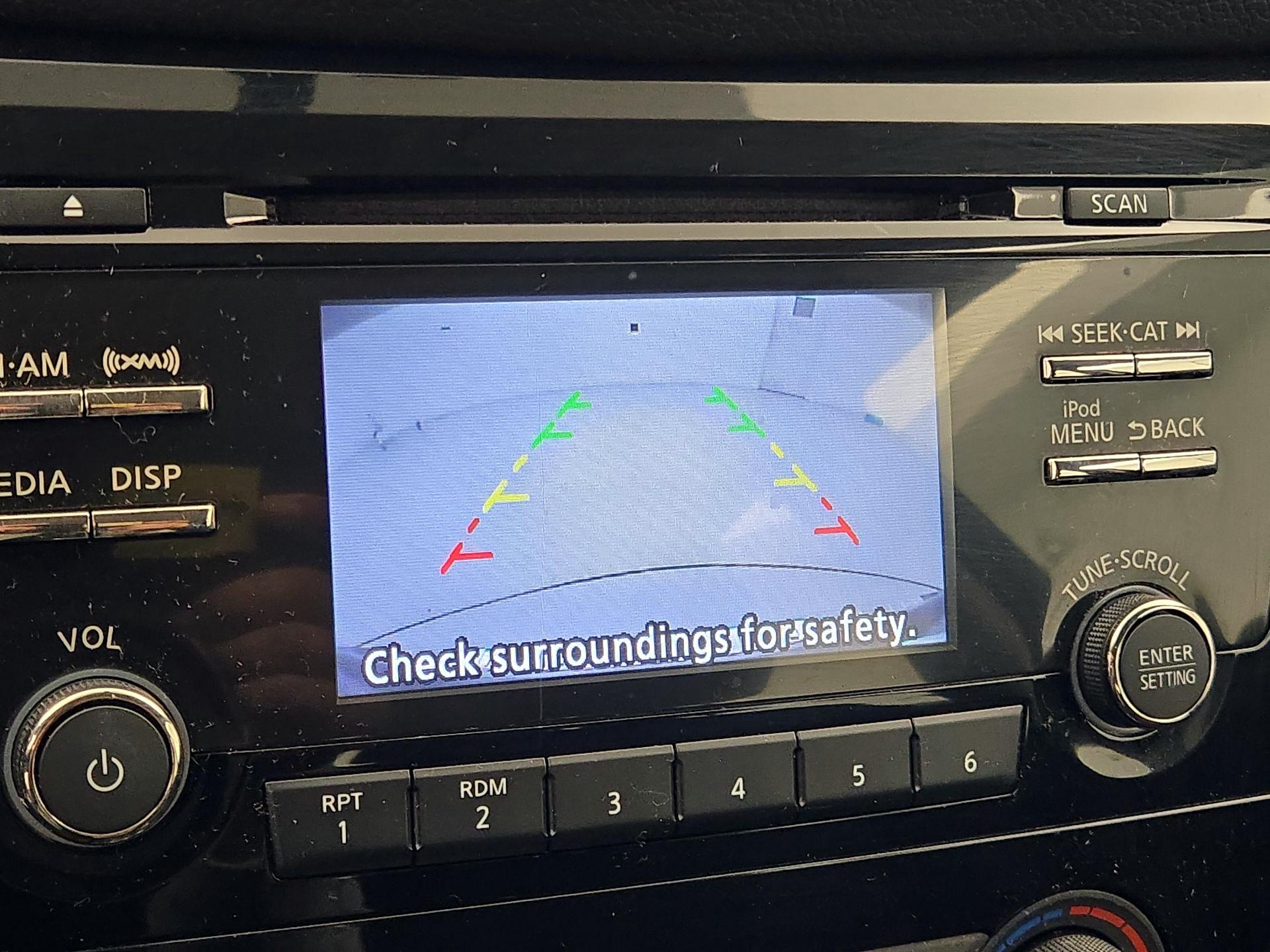 Thumbnail: 2017 Nissan Rogue - 14