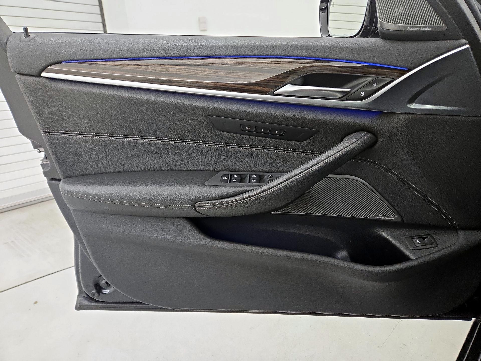 Thumbnail: 2019 BMW 5 Series - 12