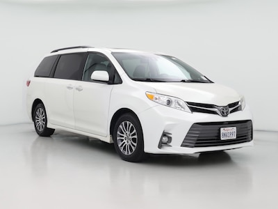 2020 Toyota Sienna XLE