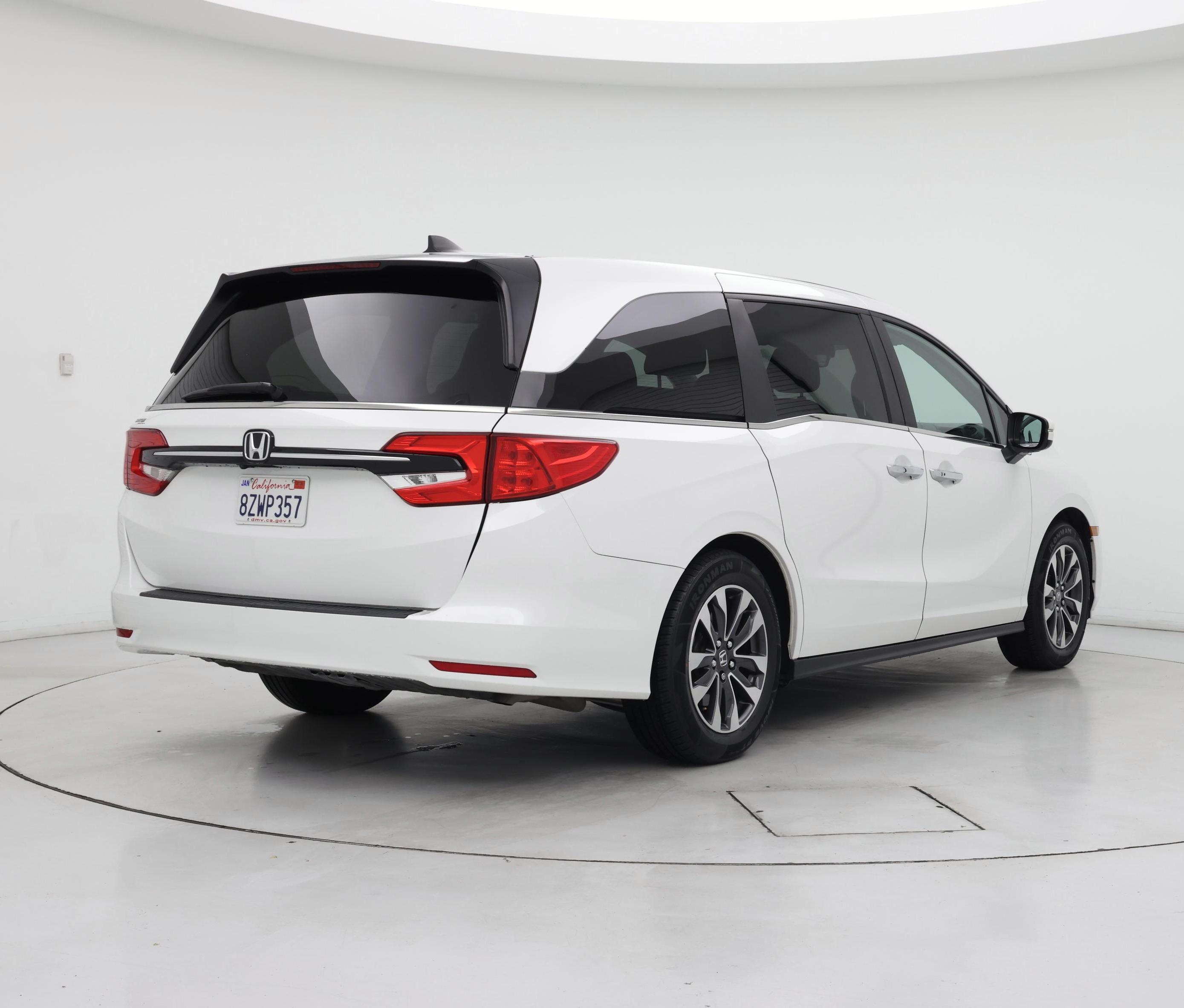 Thumbnail: 2022 Honda Odyssey - 8