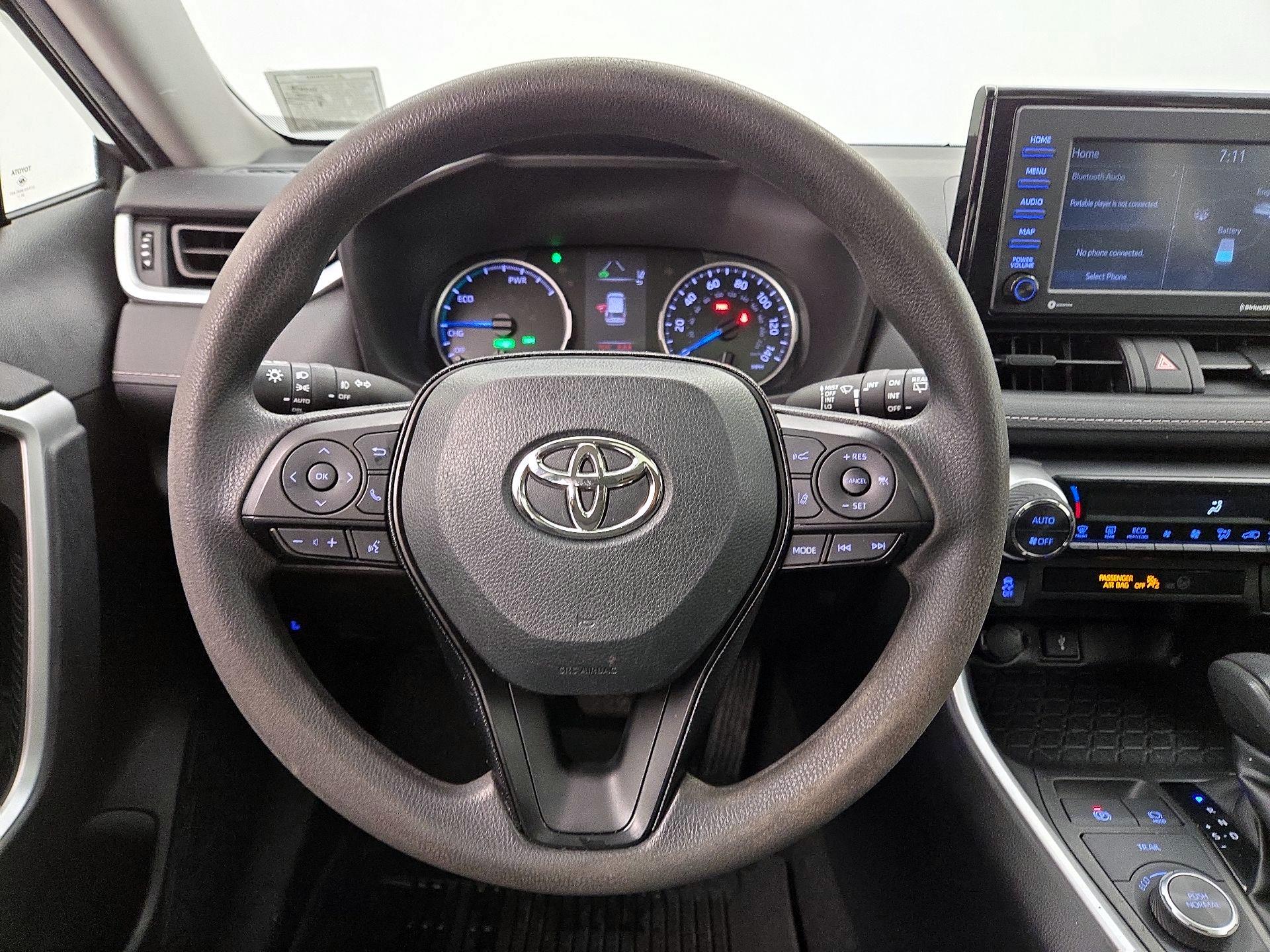 Thumbnail: 2021 Toyota RAV4 - 10