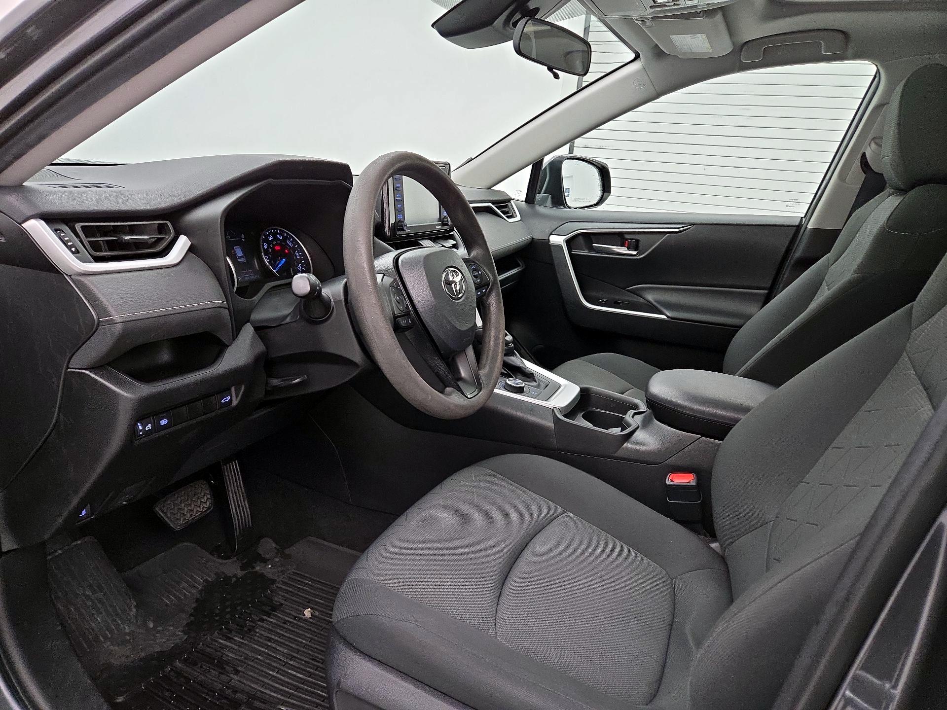 Thumbnail: 2021 Toyota RAV4 - 11