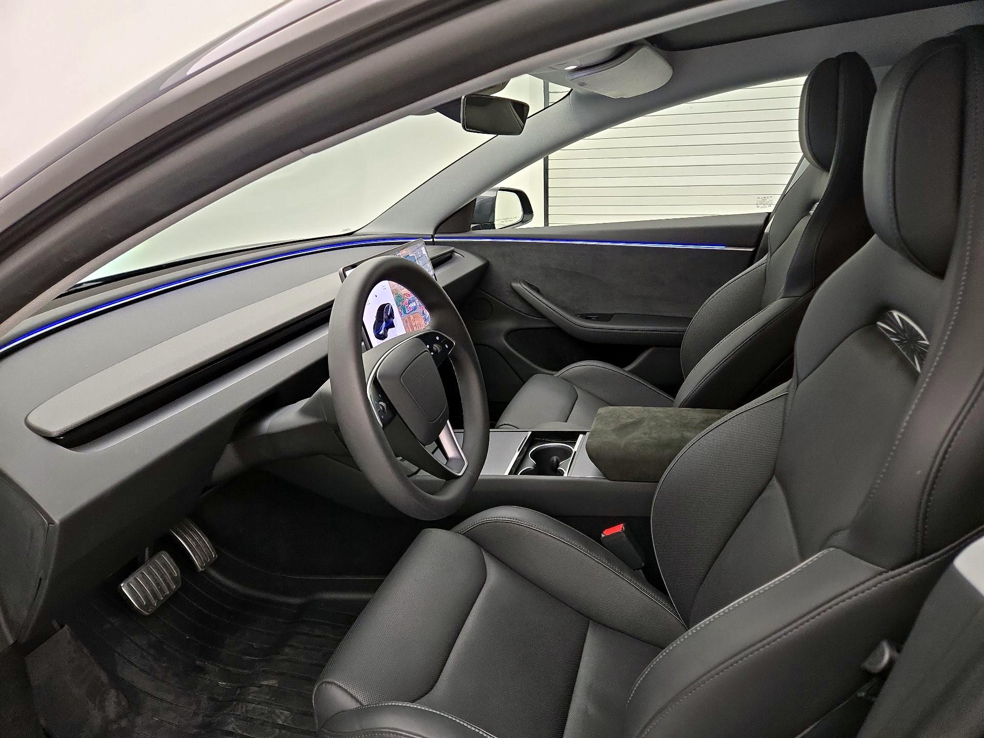 Thumbnail: 2024 Tesla Model 3 - 11