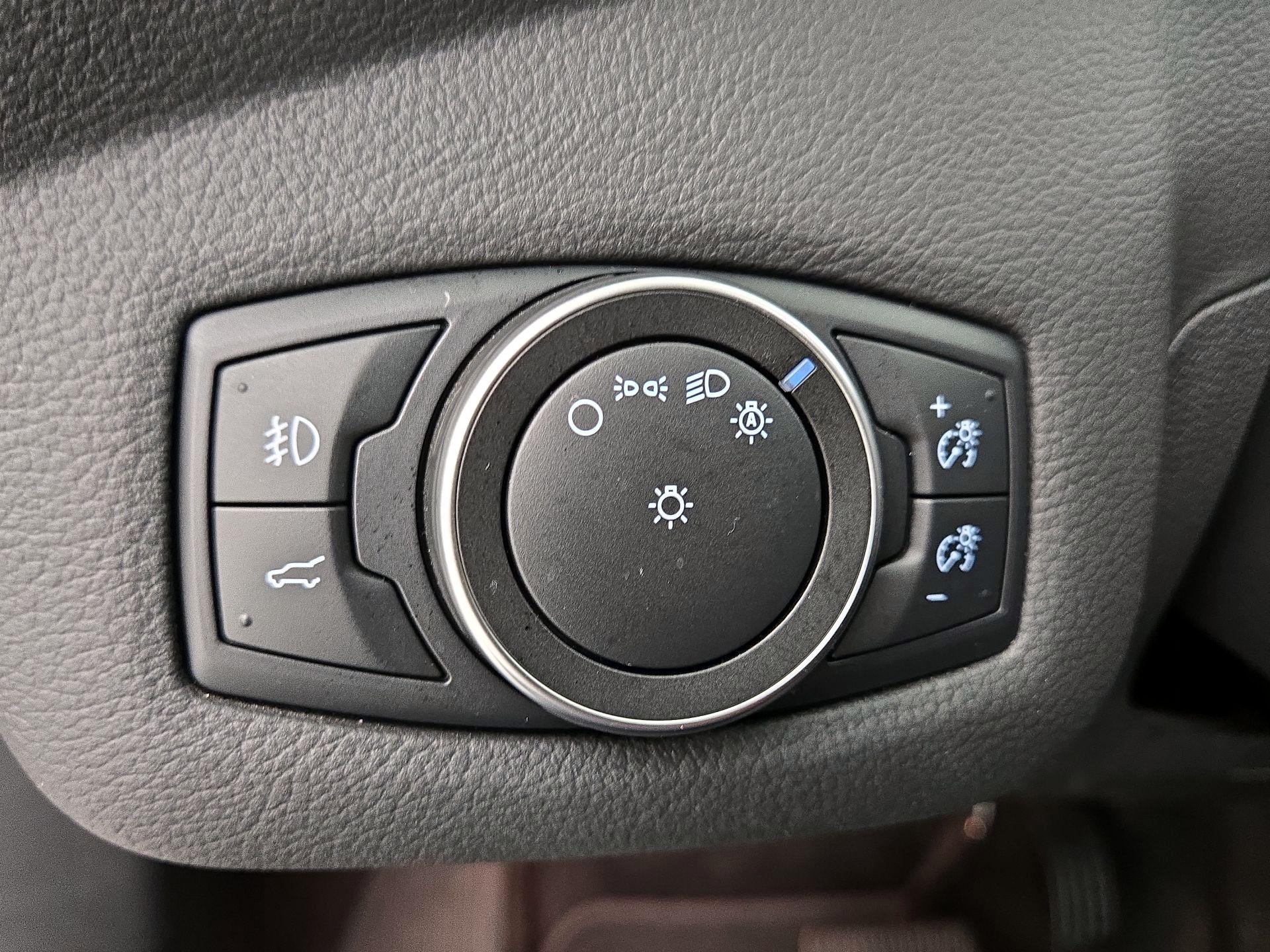 Thumbnail: 2018 Ford Escape - 13