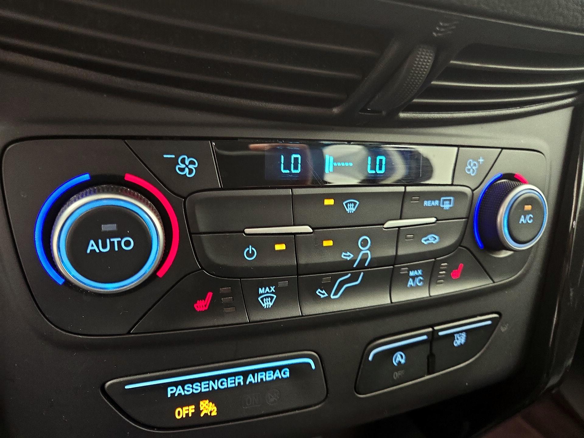 Thumbnail: 2018 Ford Escape - 16