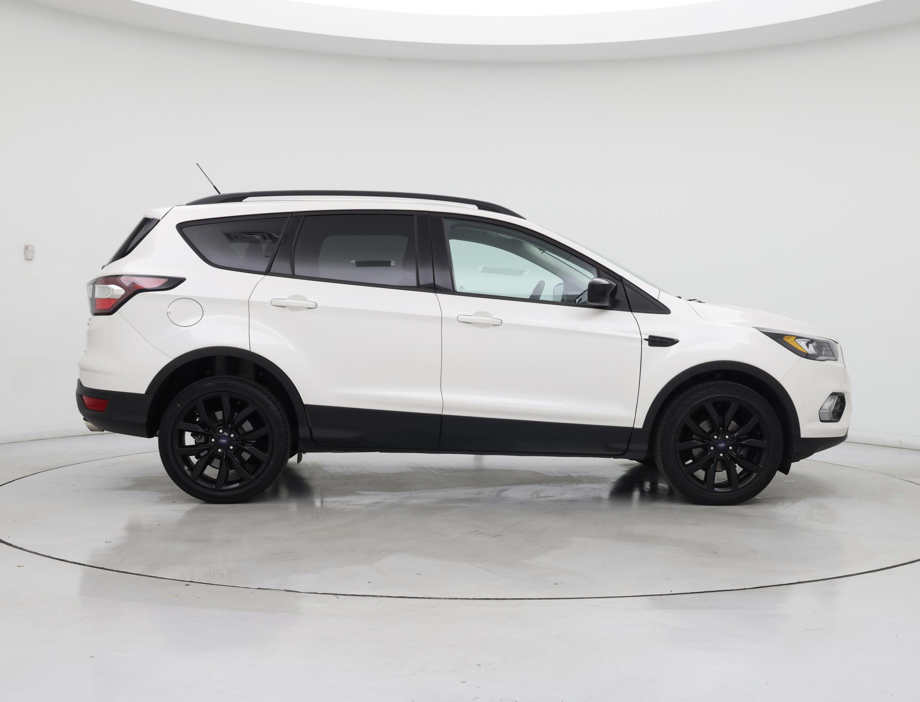 Thumbnail: 2018 Ford Escape - 7