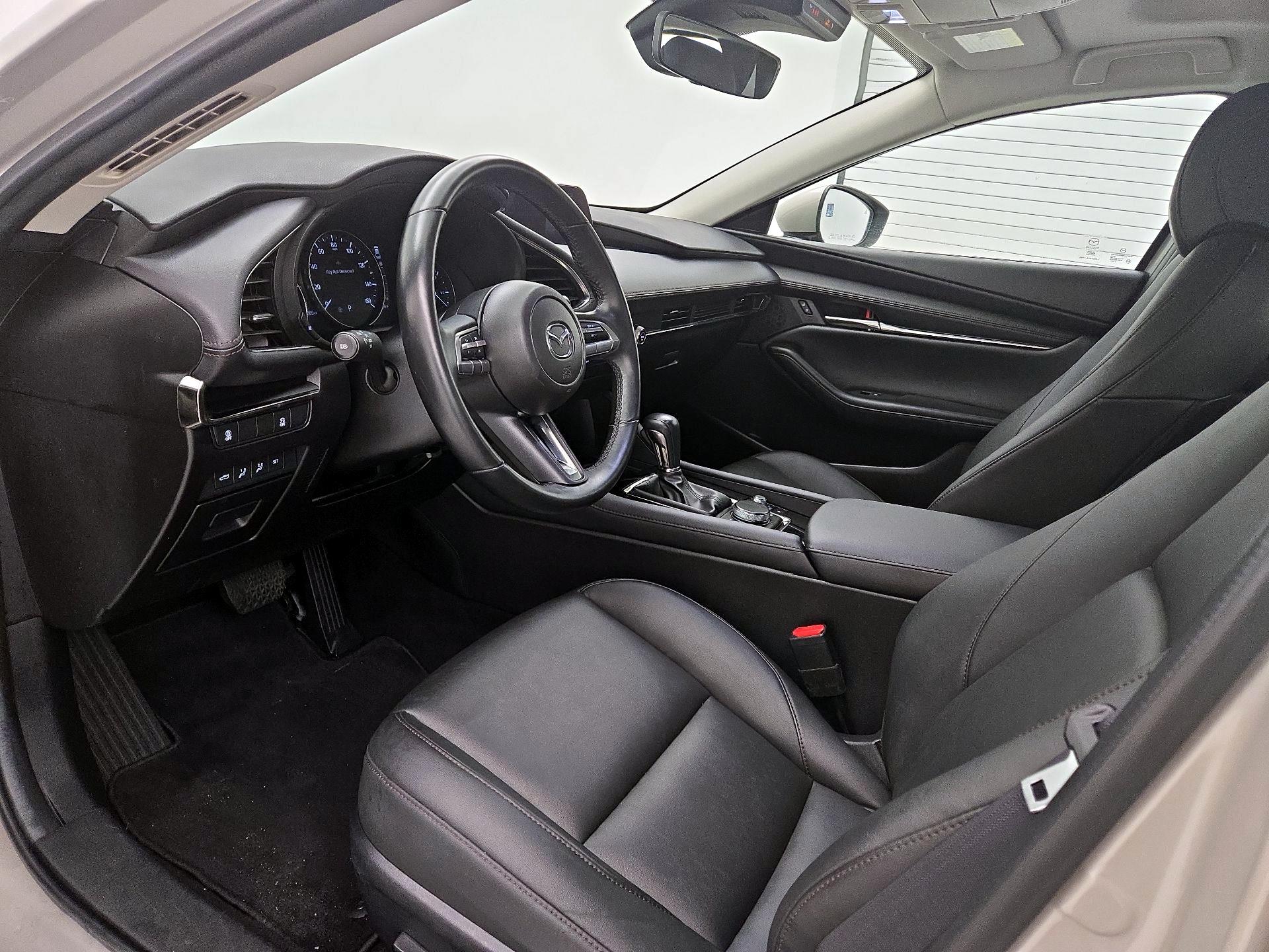 Thumbnail: 2022 Mazda Mazda3 - 11