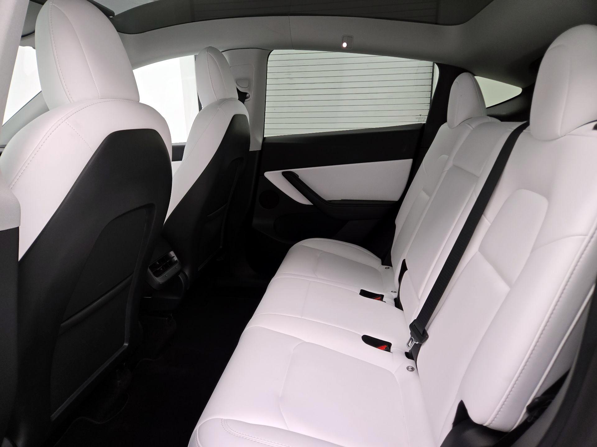 Thumbnail: 2022 Tesla Model Y - 20