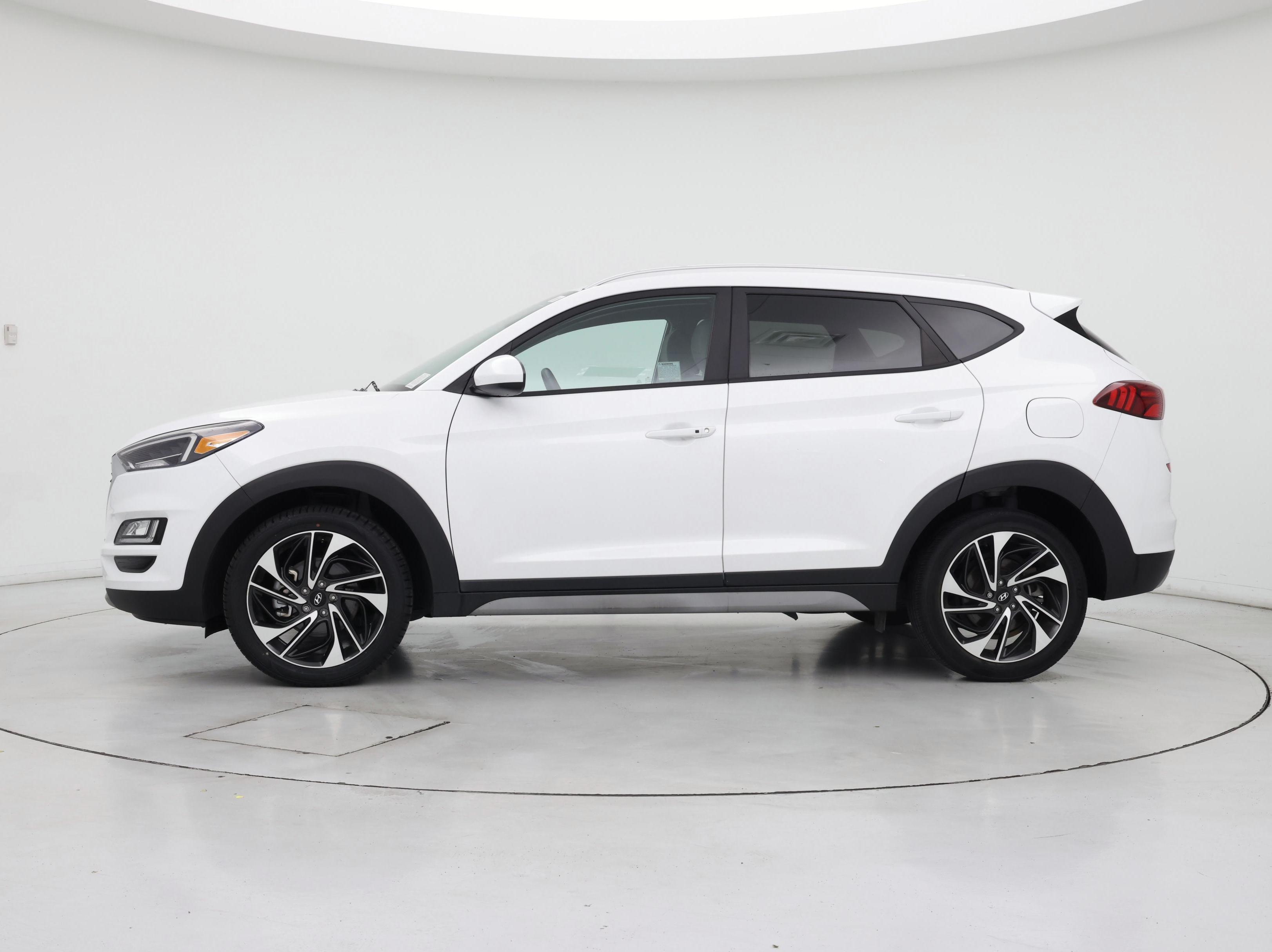 Thumbnail: 2021 Hyundai Tucson - 3