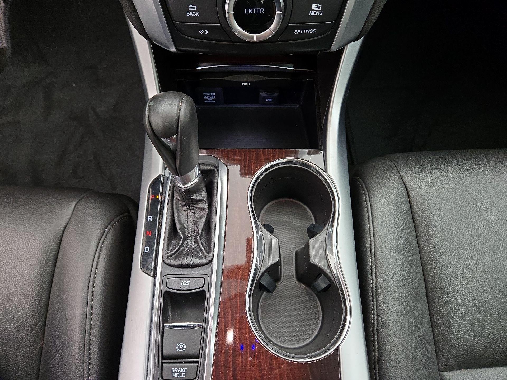 Thumbnail: 2016 Acura TLX - 17