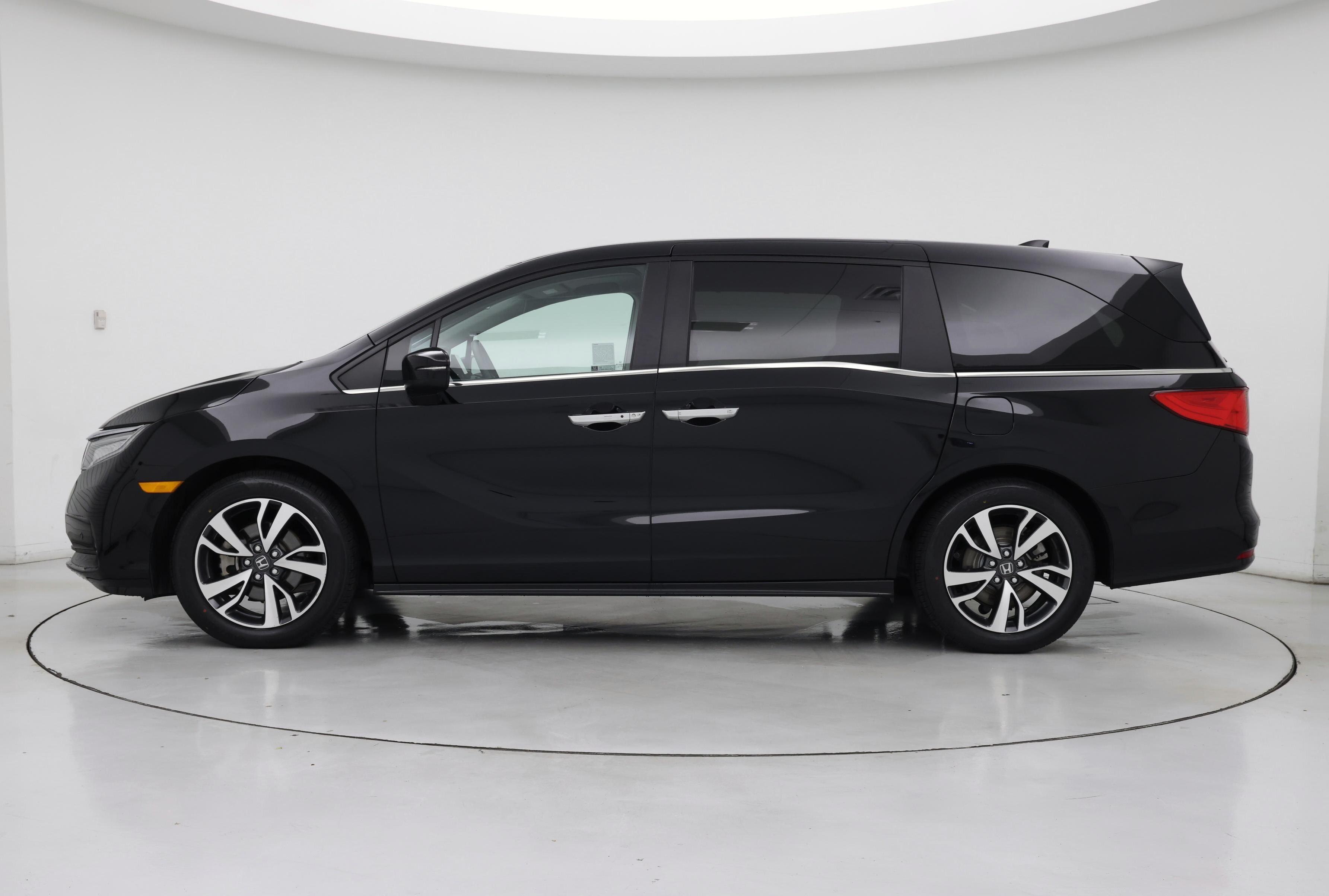 Thumbnail: 2021 Honda Odyssey - 3