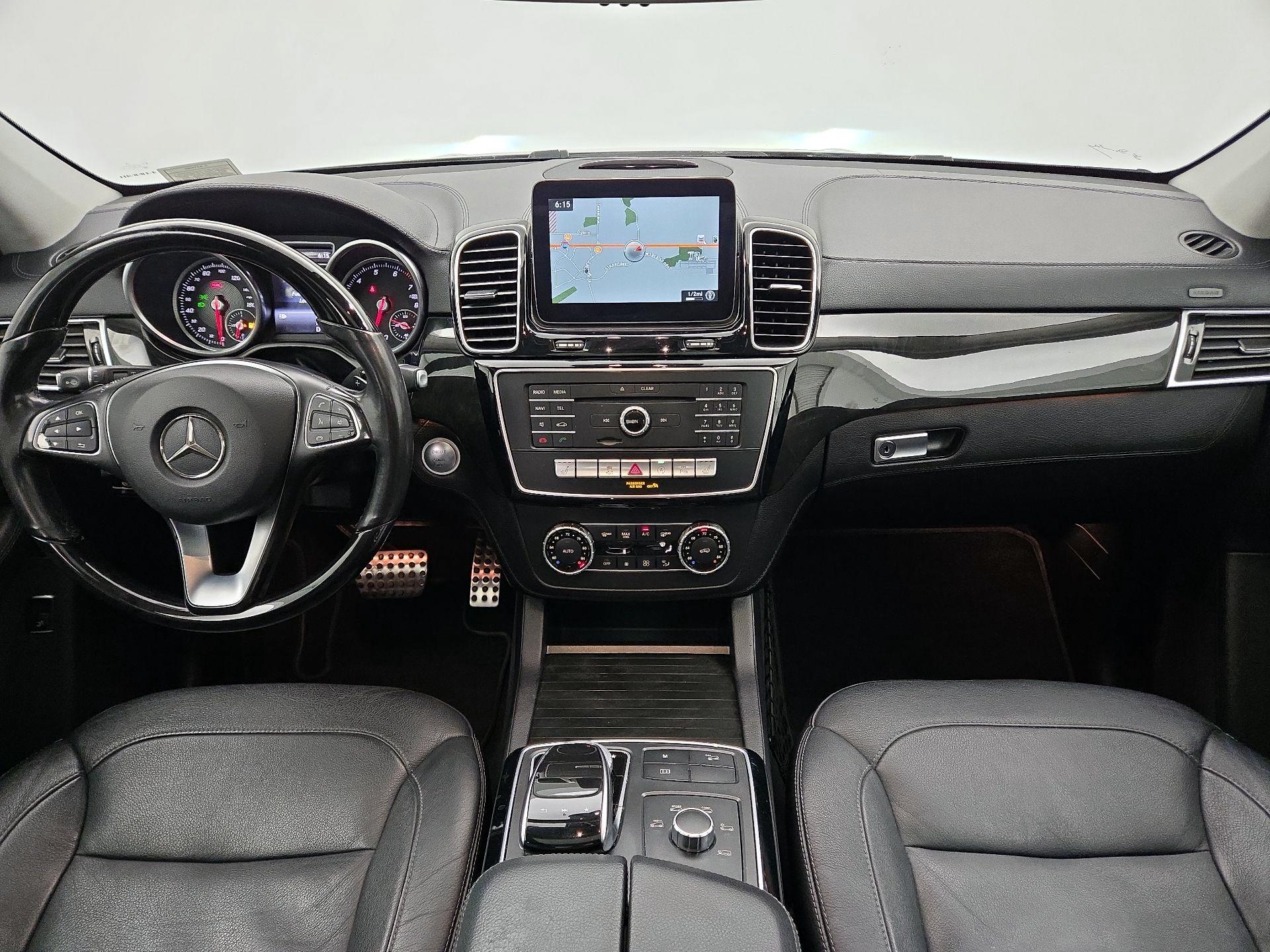 Thumbnail: 2016 Mercedes-Benz GLE - 9