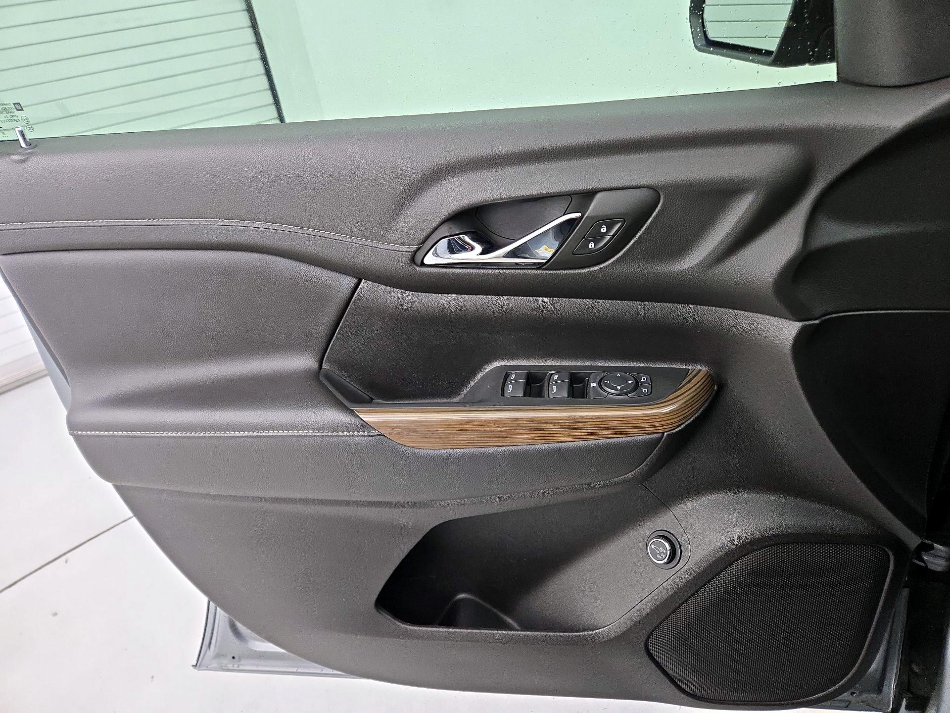 Thumbnail: 2023 GMC Acadia - 12