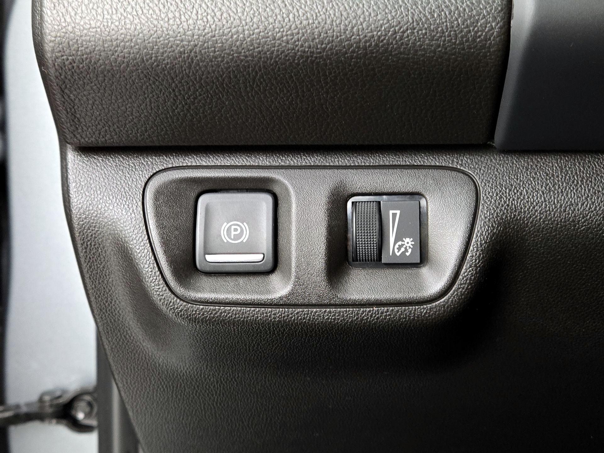 Thumbnail: 2023 GMC Acadia - 13