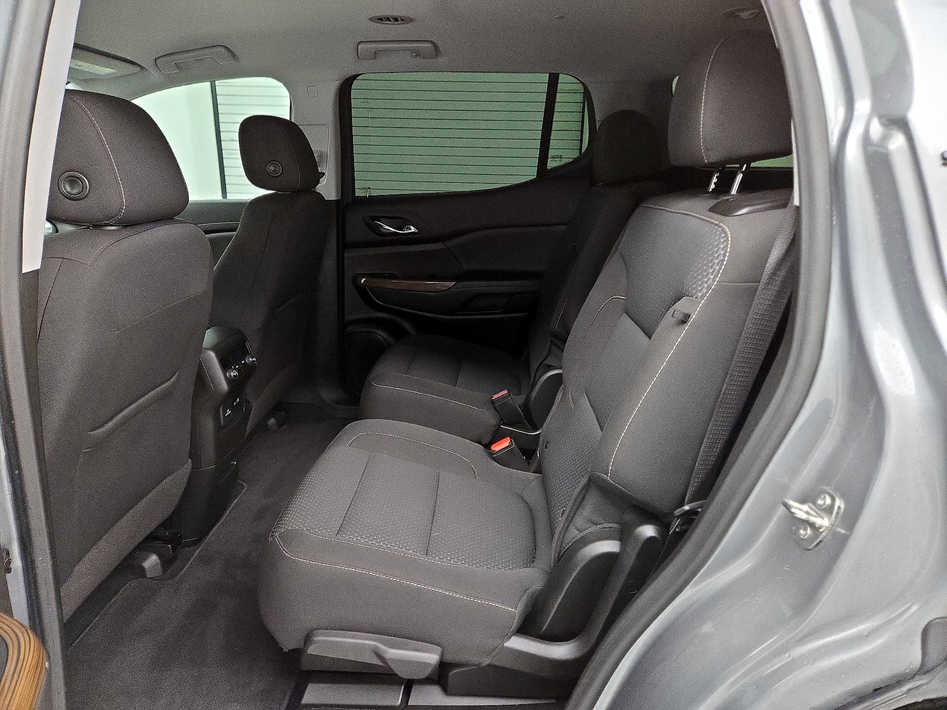 Thumbnail: 2023 GMC Acadia - 18