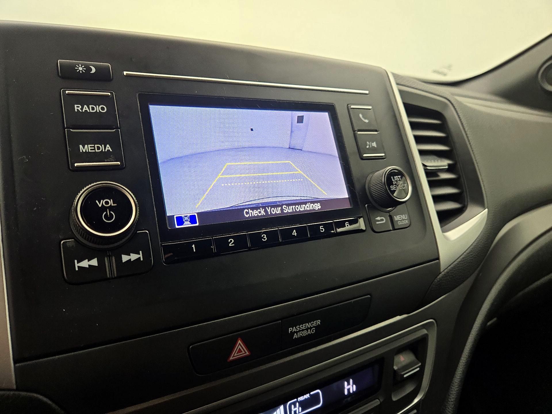 Thumbnail: 2019 Honda Passport - 14