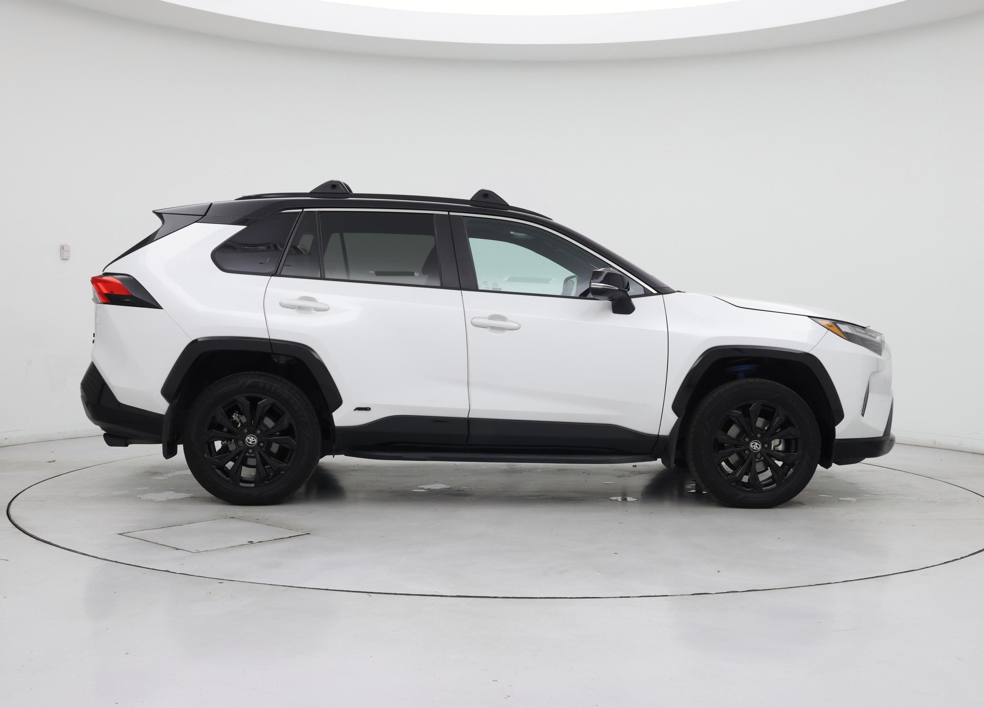Thumbnail: 2023 Toyota RAV4 - 7