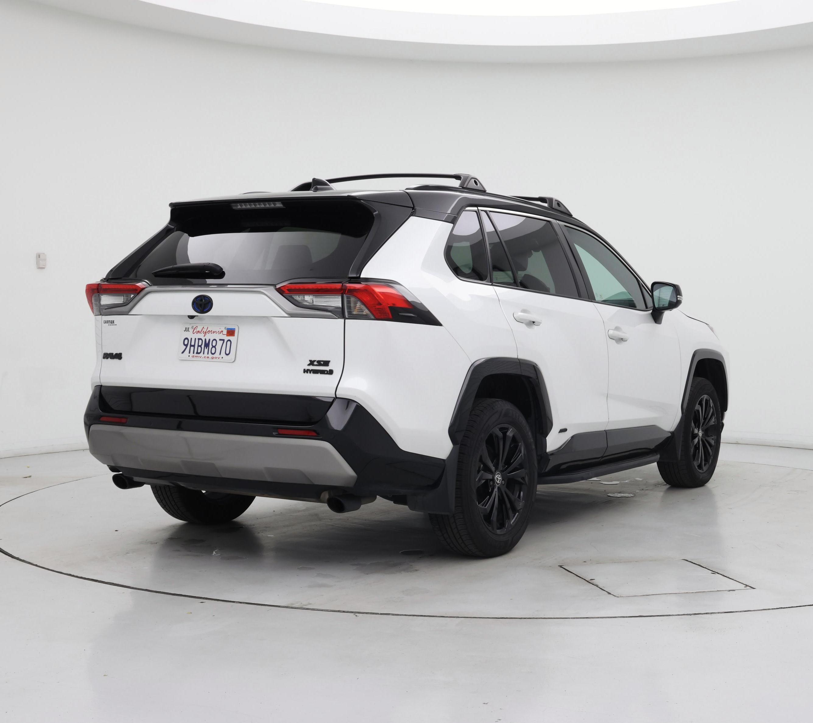 Thumbnail: 2023 Toyota RAV4 - 8