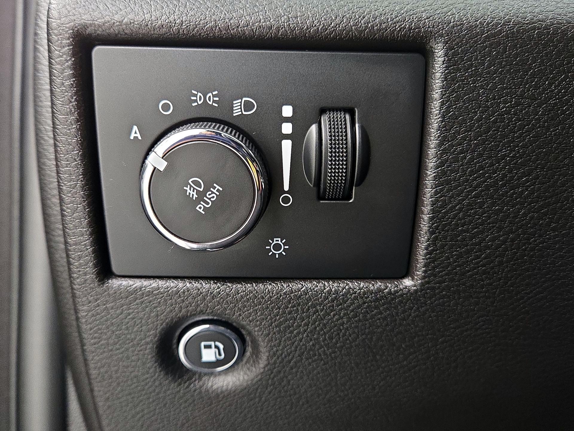 Thumbnail: 2019 Jeep Grand Cherokee - 13