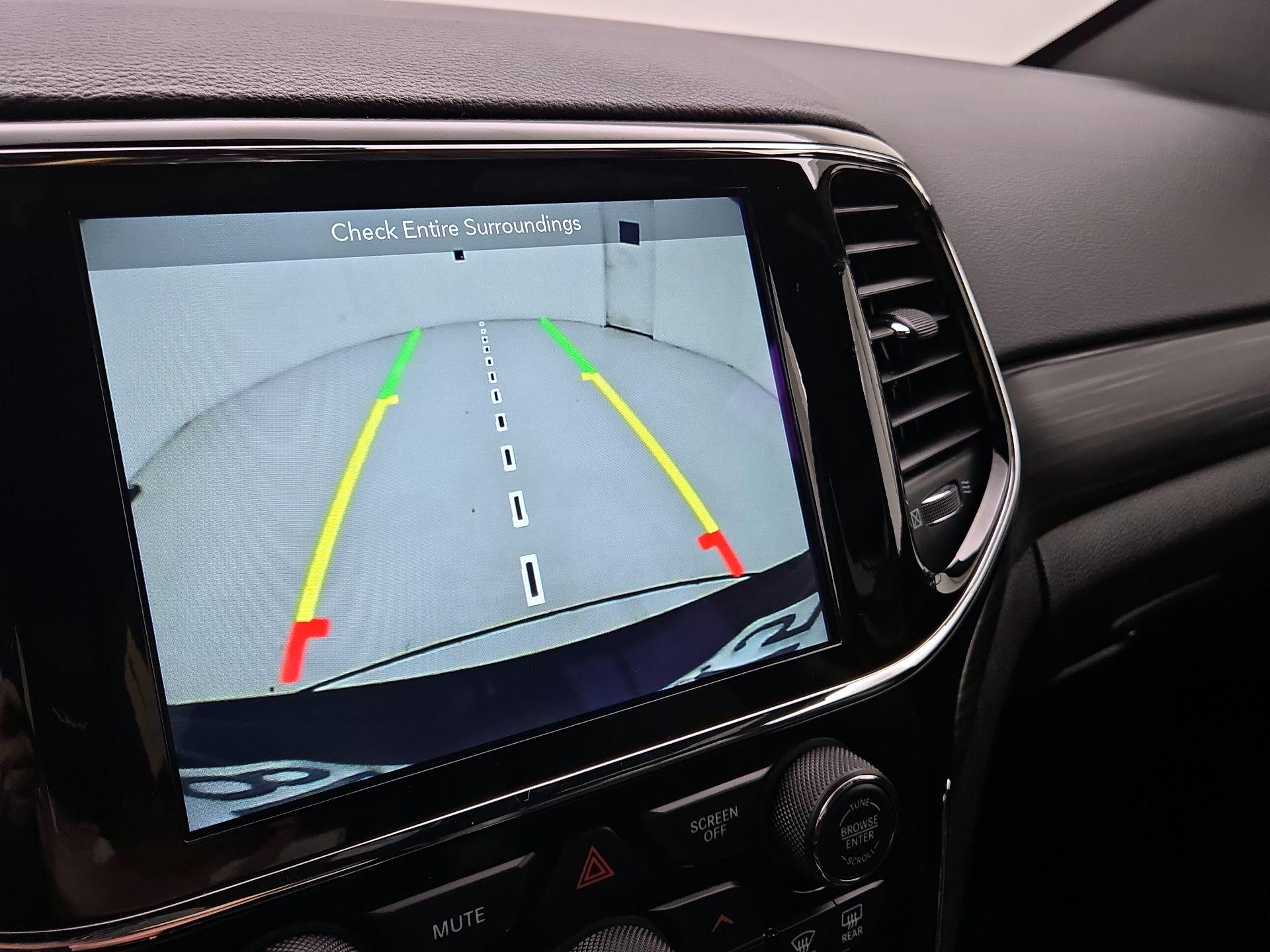 Thumbnail: 2019 Jeep Grand Cherokee - 15