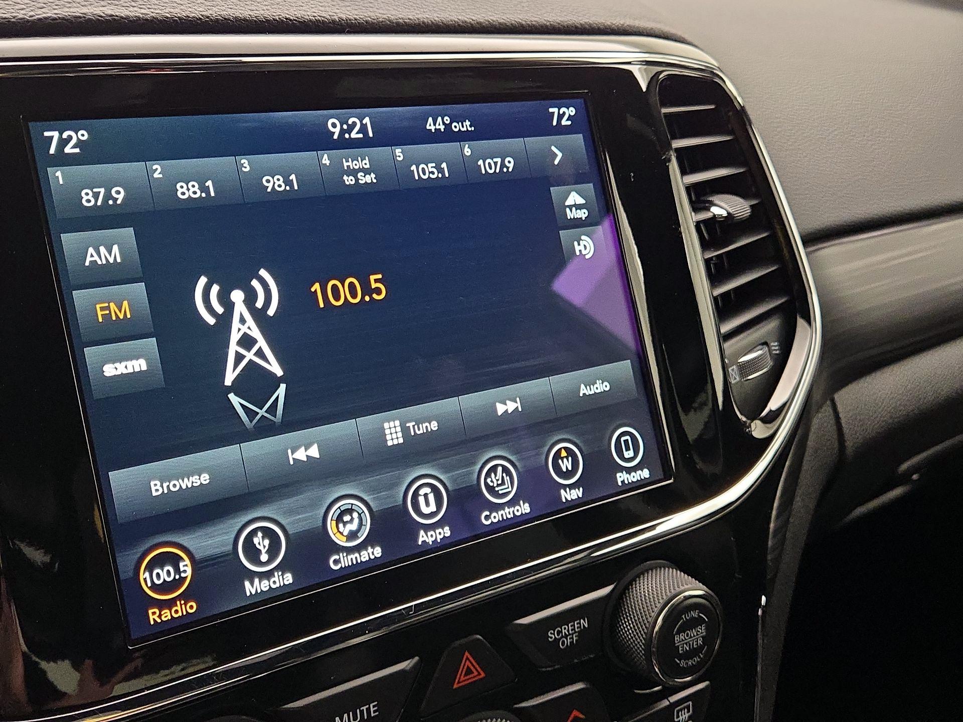 Thumbnail: 2019 Jeep Grand Cherokee - 16