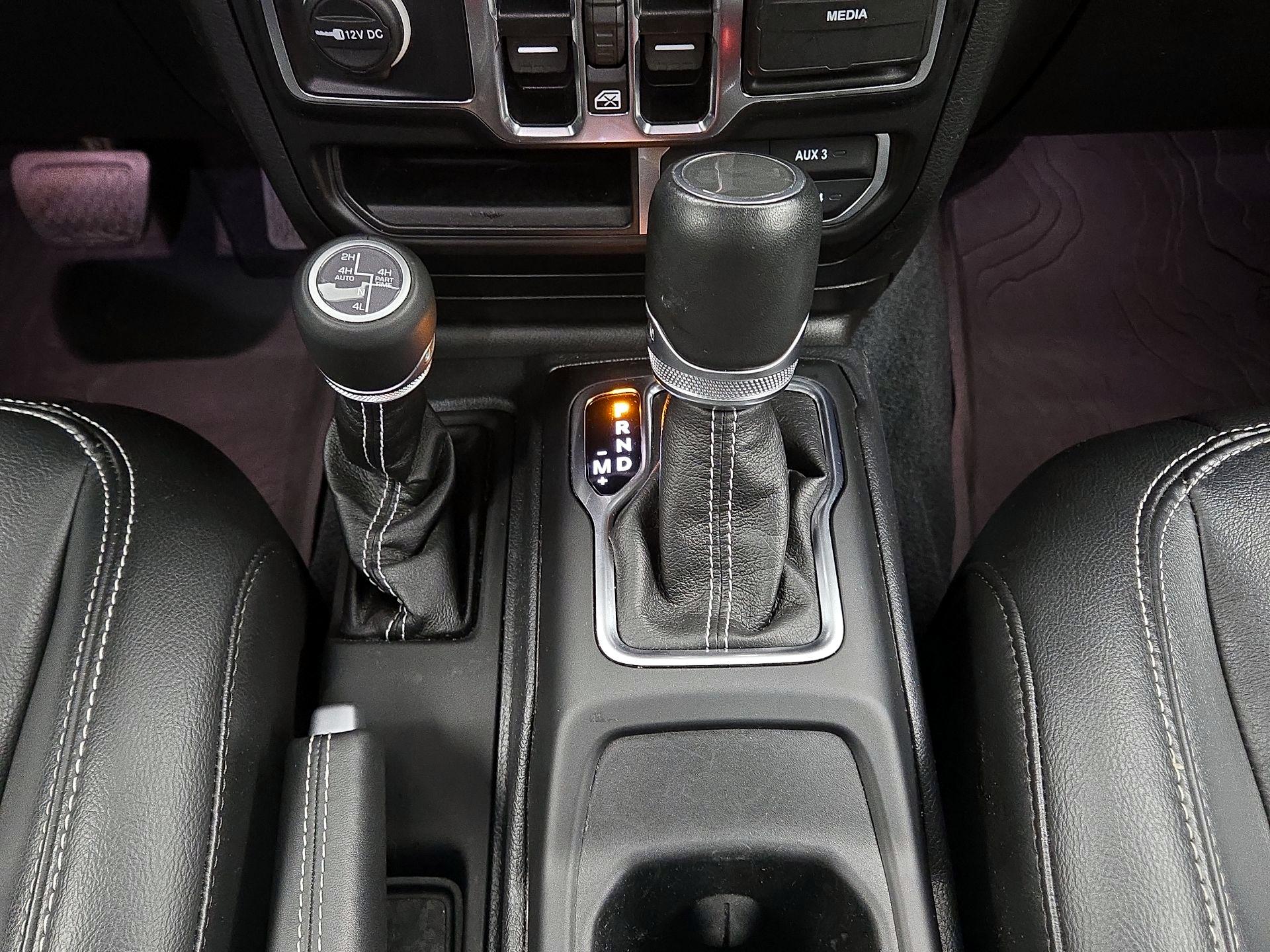 Thumbnail: 2023 Jeep Wrangler - 18