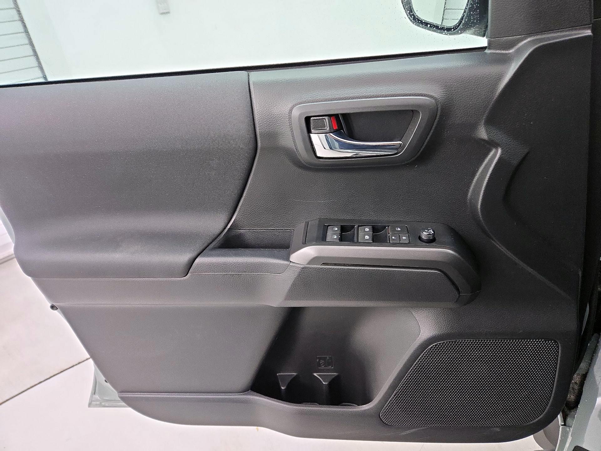 Thumbnail: 2023 Toyota Tacoma - 12