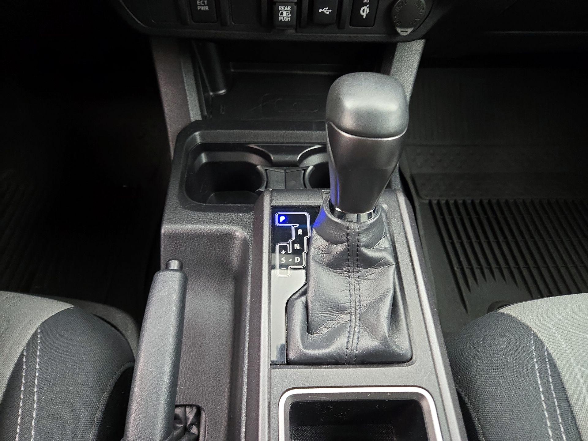 Thumbnail: 2023 Toyota Tacoma - 17