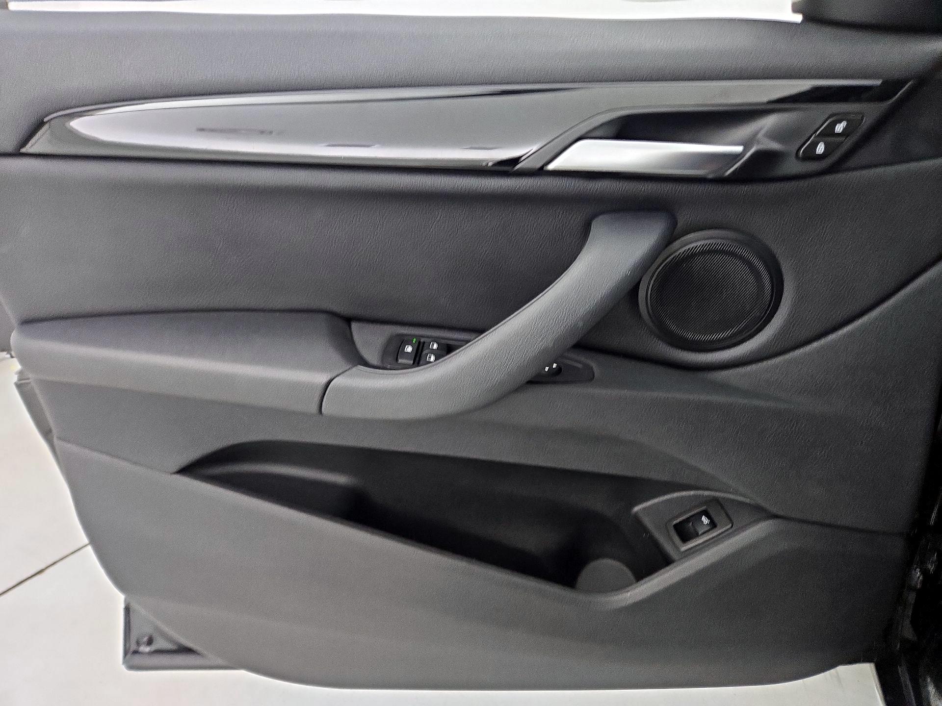 Thumbnail: 2019 BMW X1 - 12