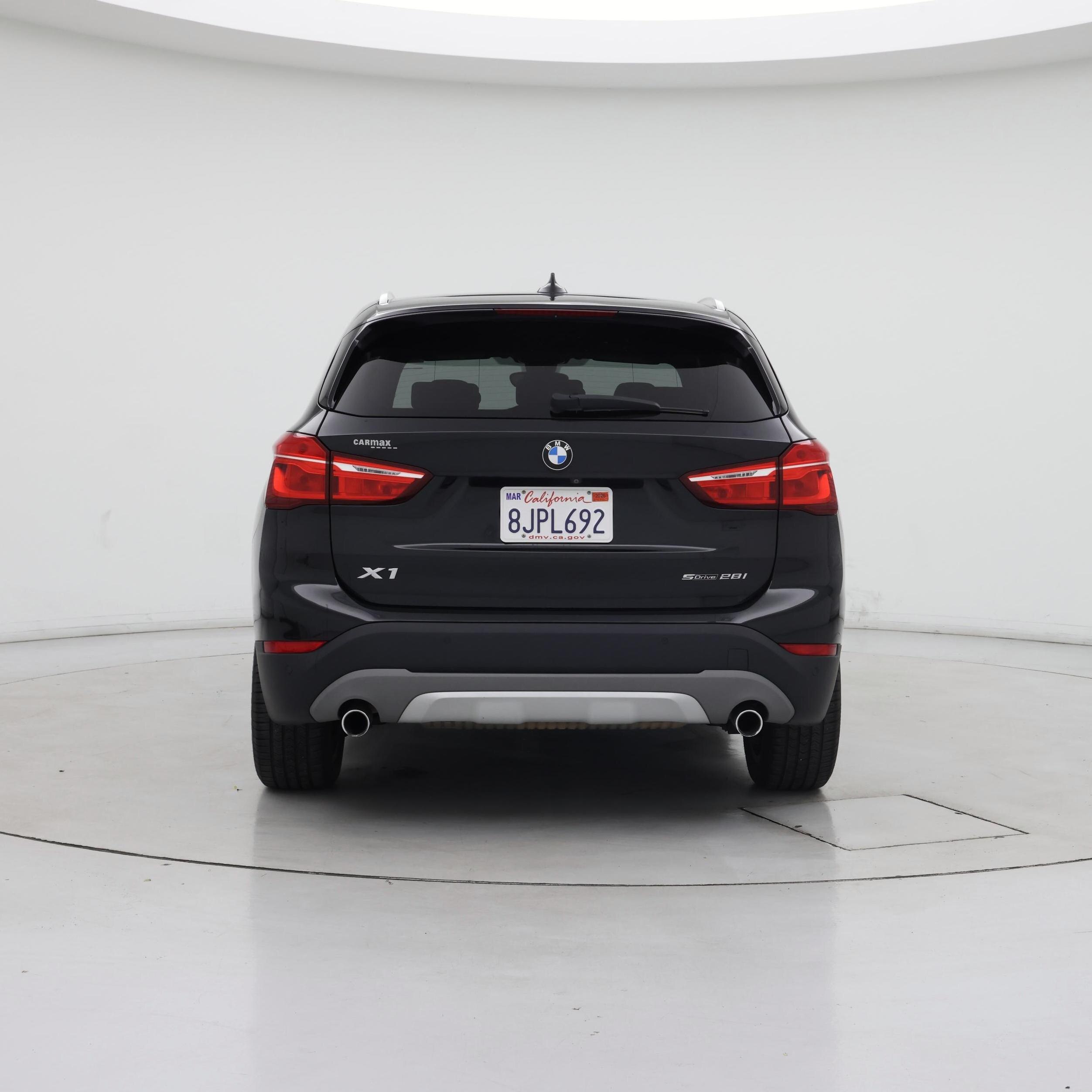 Thumbnail: 2019 BMW X1 - 6