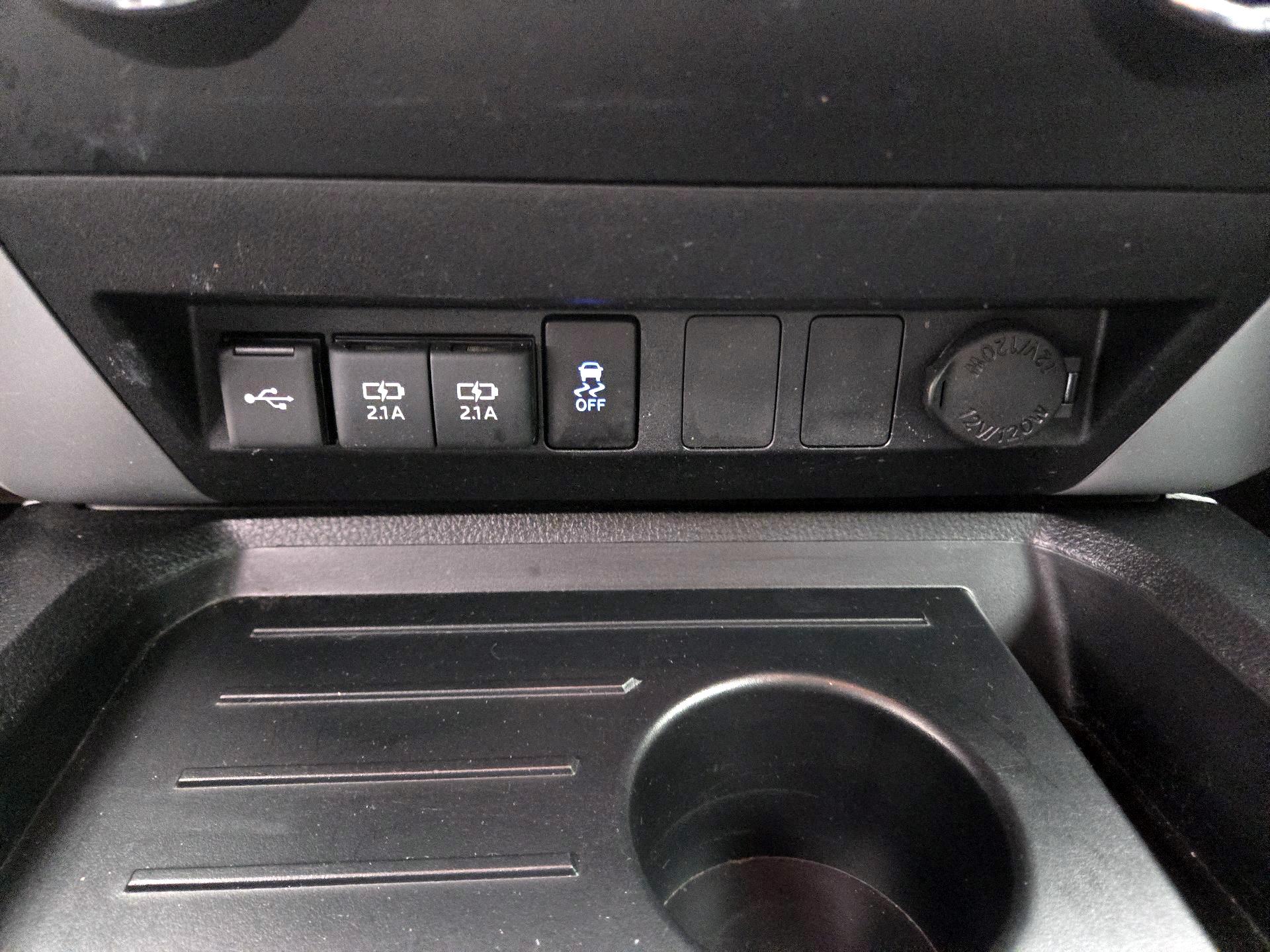 Thumbnail: 2020 Toyota Tundra - 19