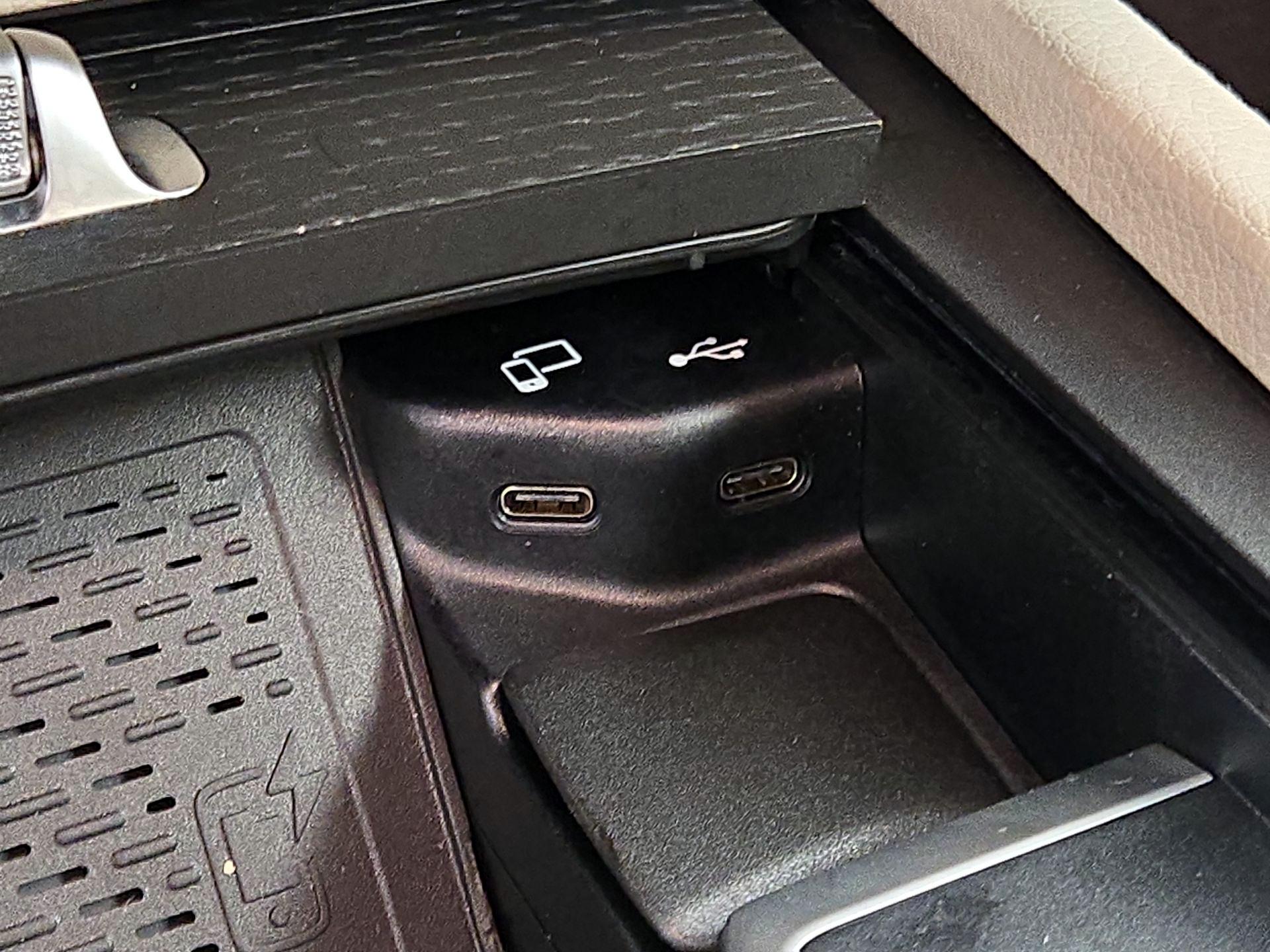 Thumbnail: 2023 Mercedes-Benz GLE - 19