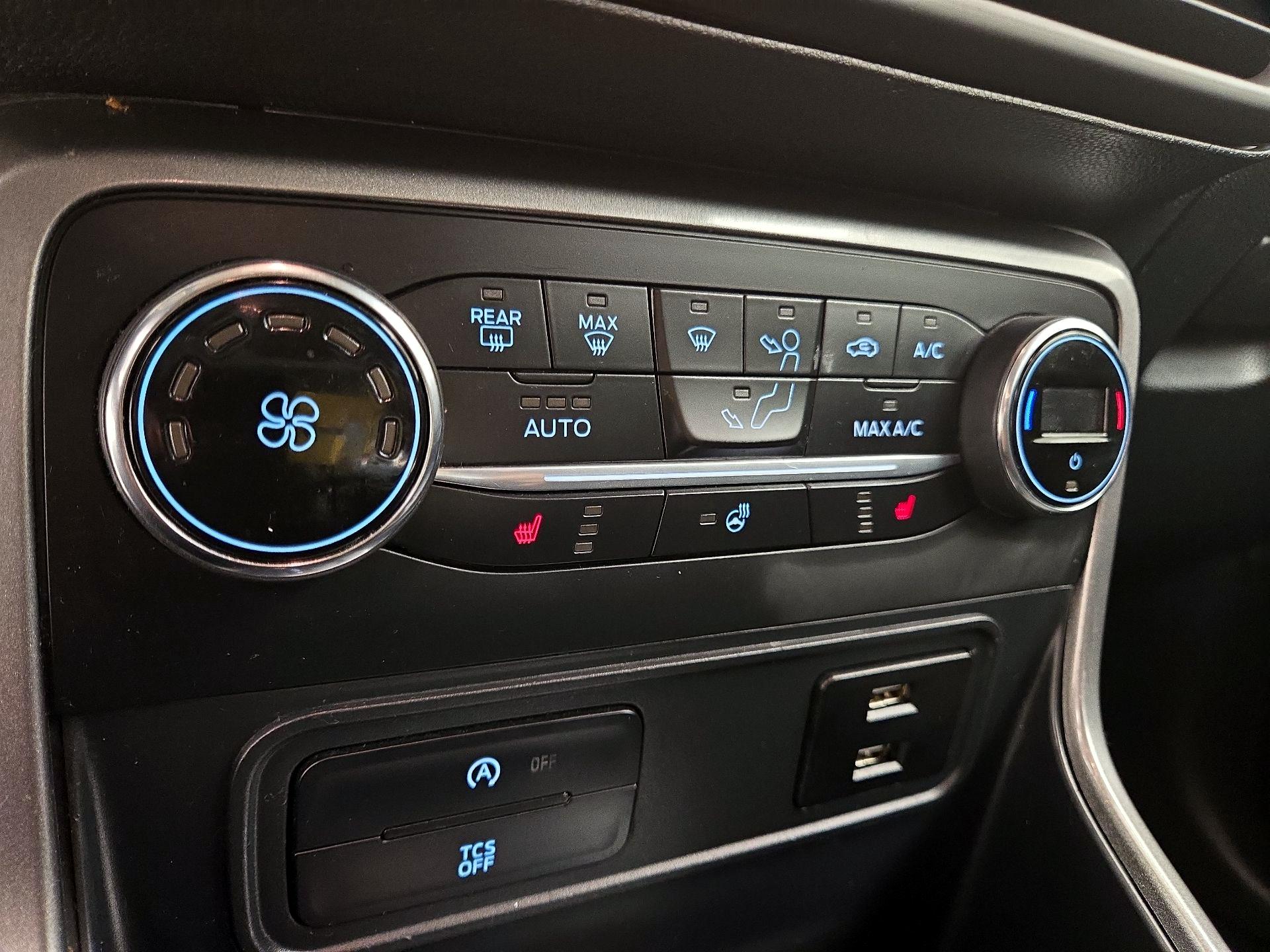 Thumbnail: 2021 Ford EcoSport - 16