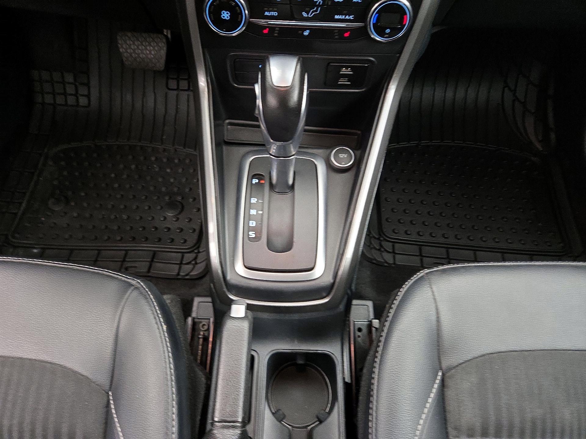 Thumbnail: 2021 Ford EcoSport - 17