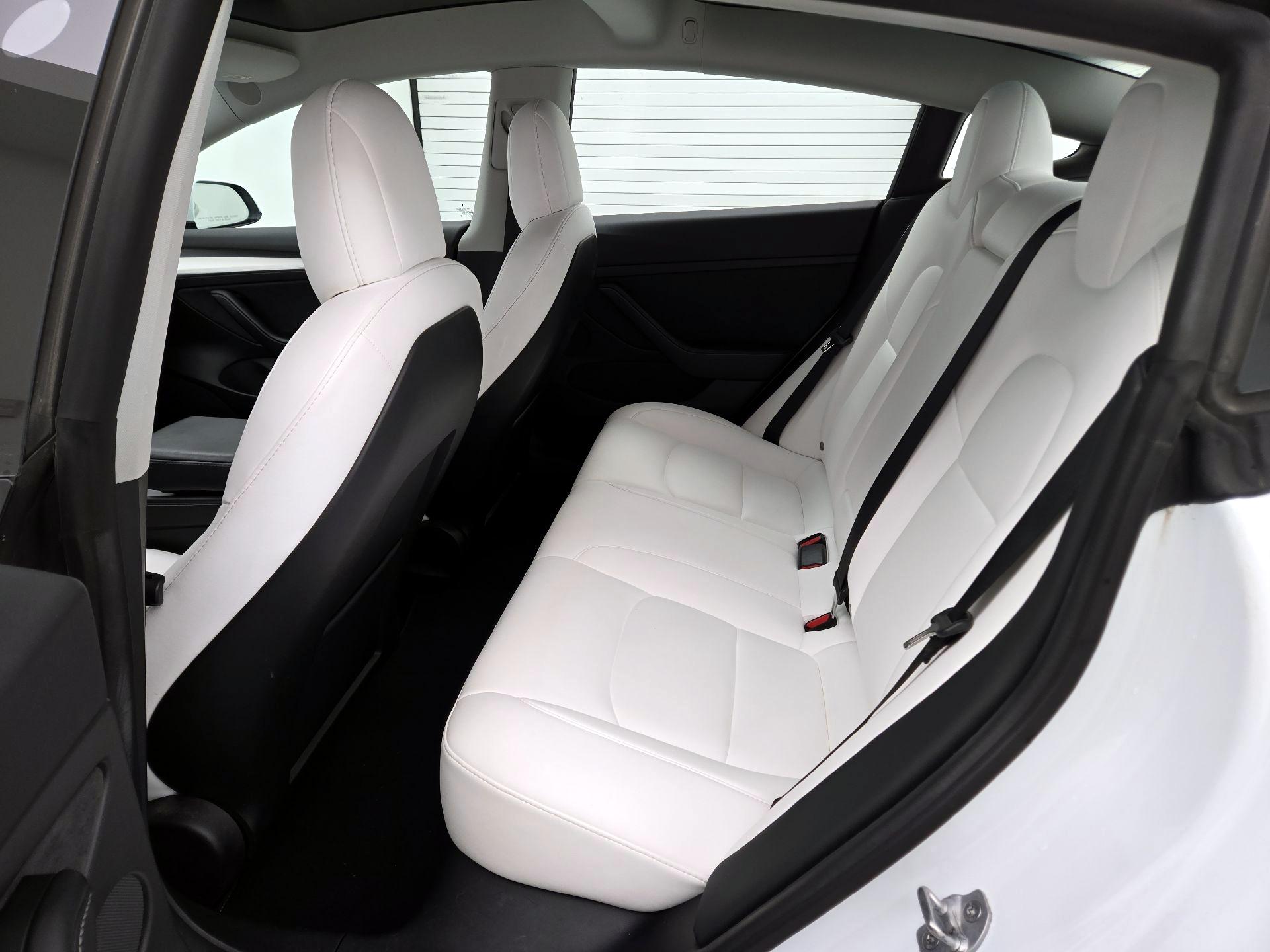 Thumbnail: 2022 Tesla Model 3 - 20