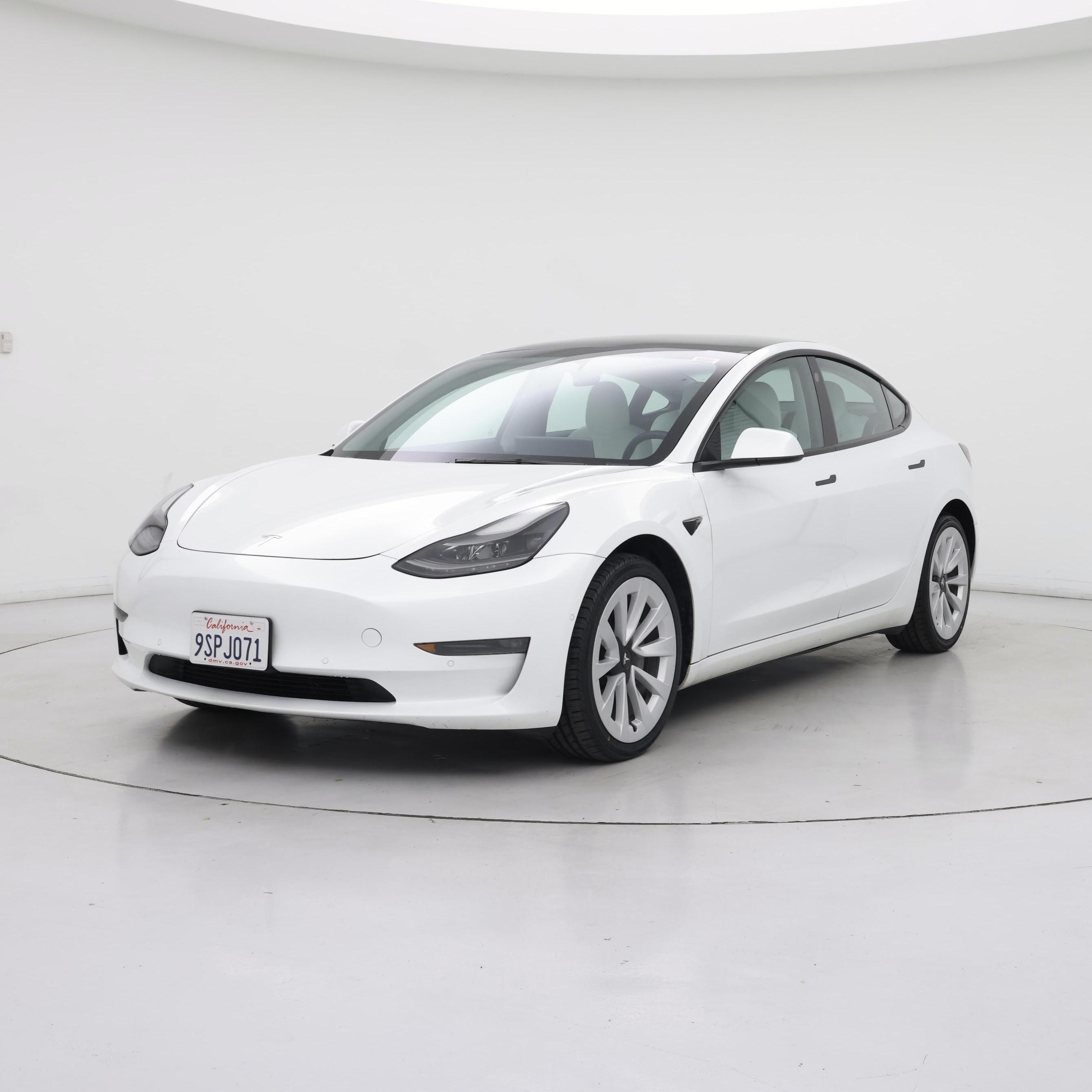 Thumbnail: 2022 Tesla Model 3 - 4