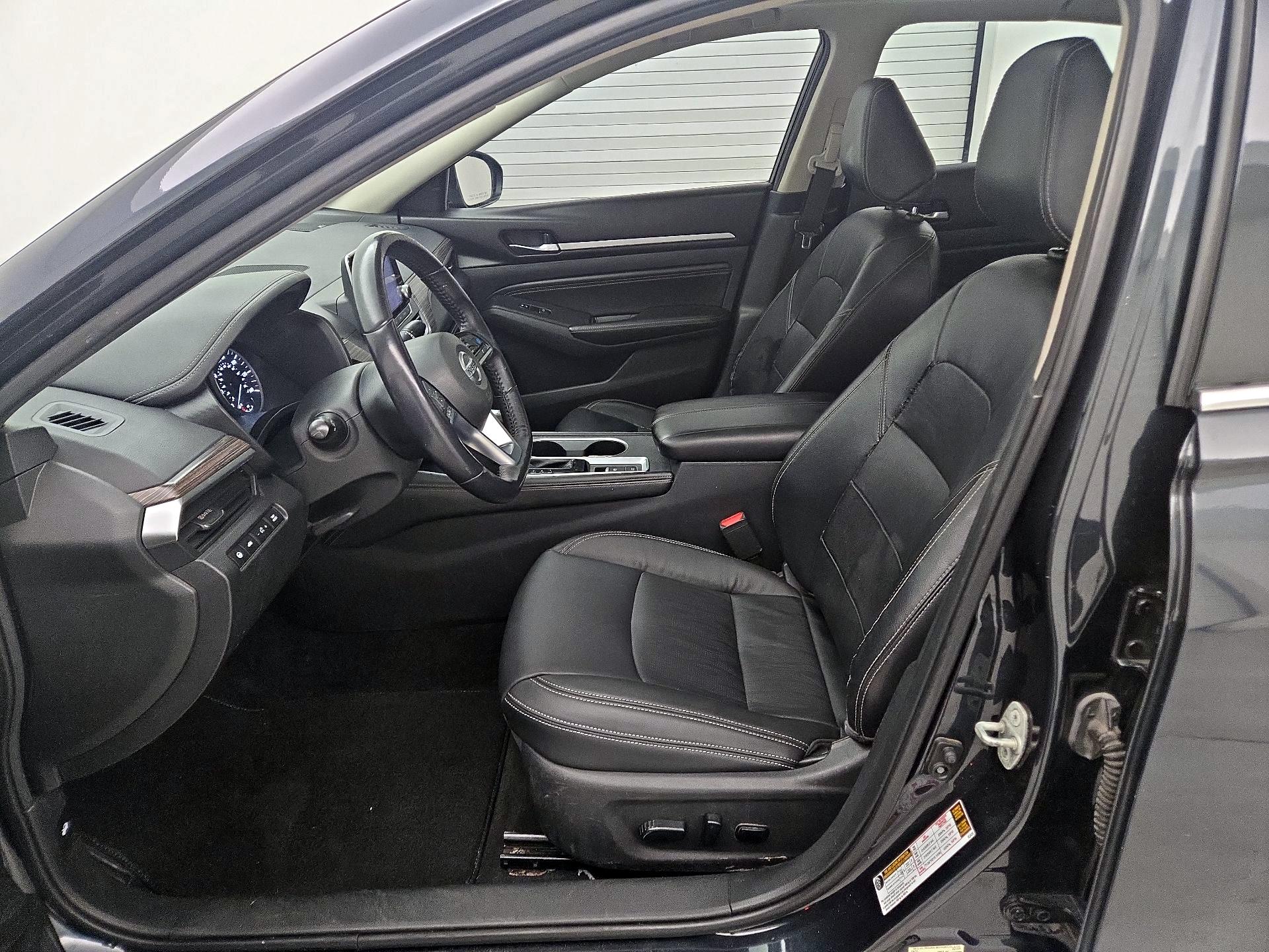 Thumbnail: 2019 Nissan Altima - 11