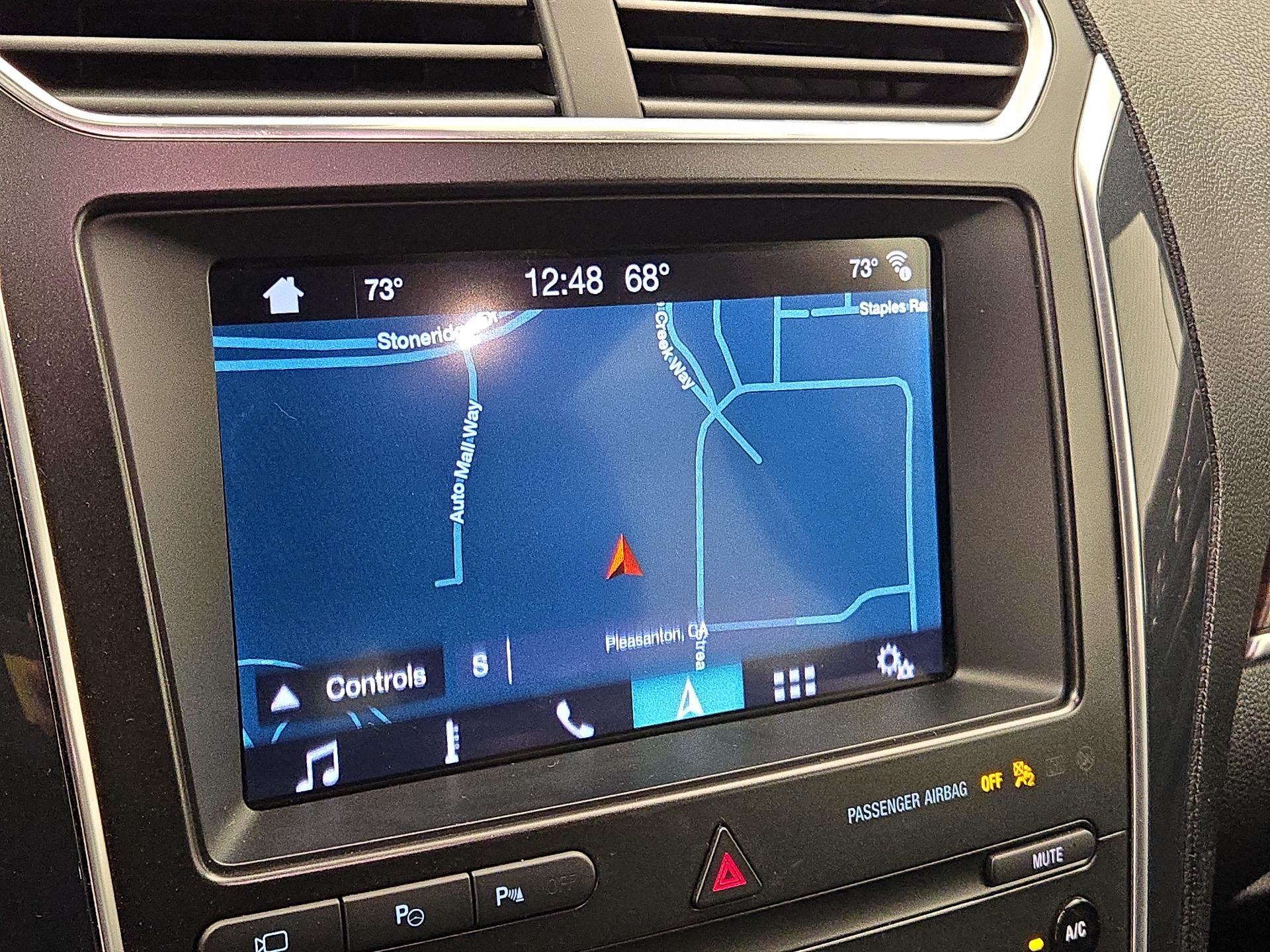 Thumbnail: 2019 Ford Explorer - 14