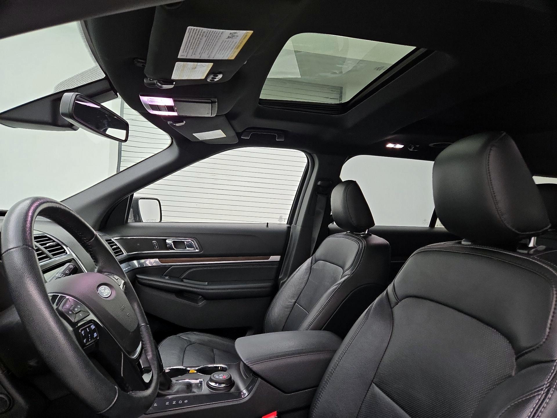 Thumbnail: 2019 Ford Explorer - 20