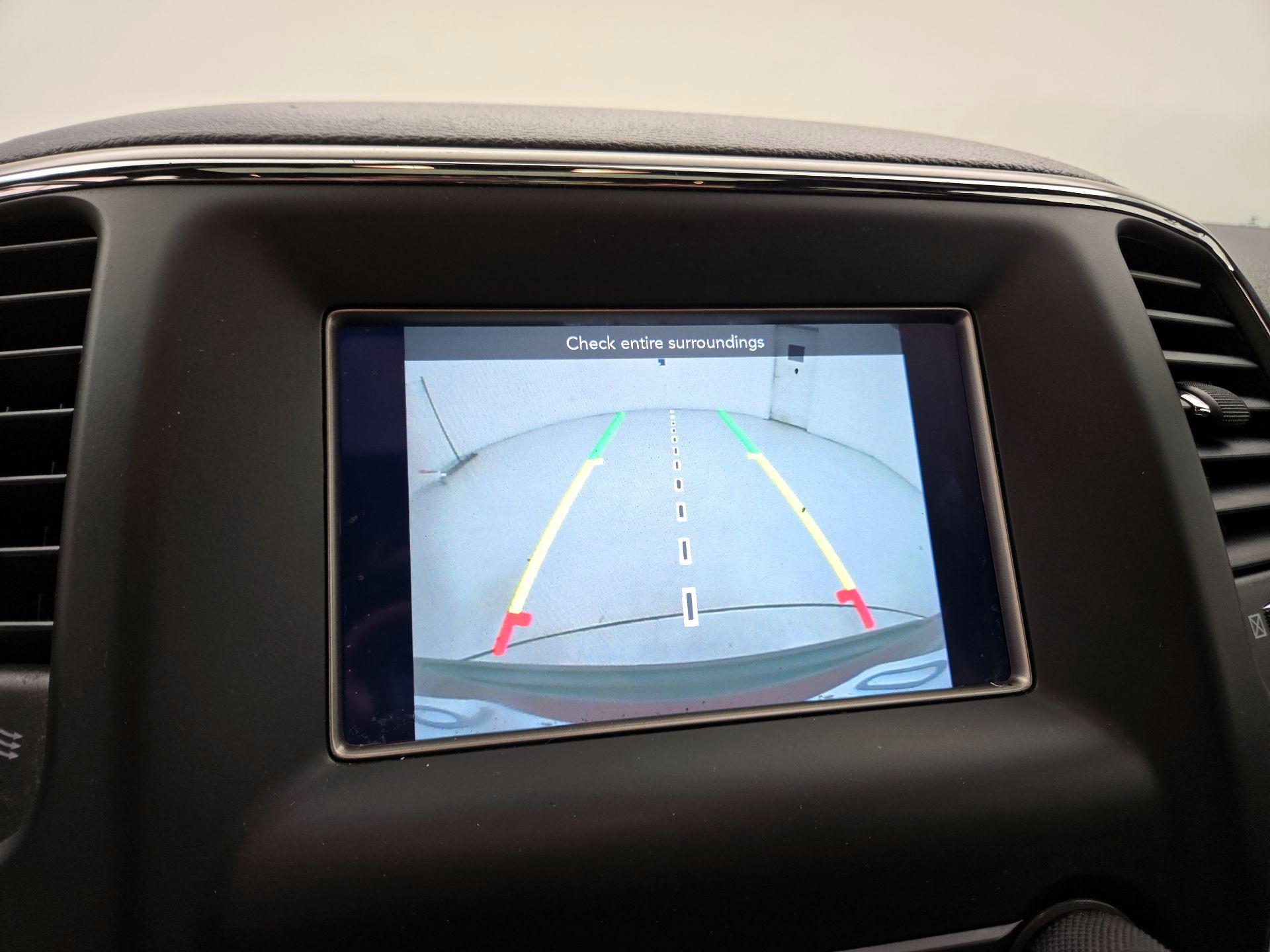 Thumbnail: 2021 Jeep Grand Cherokee - 14