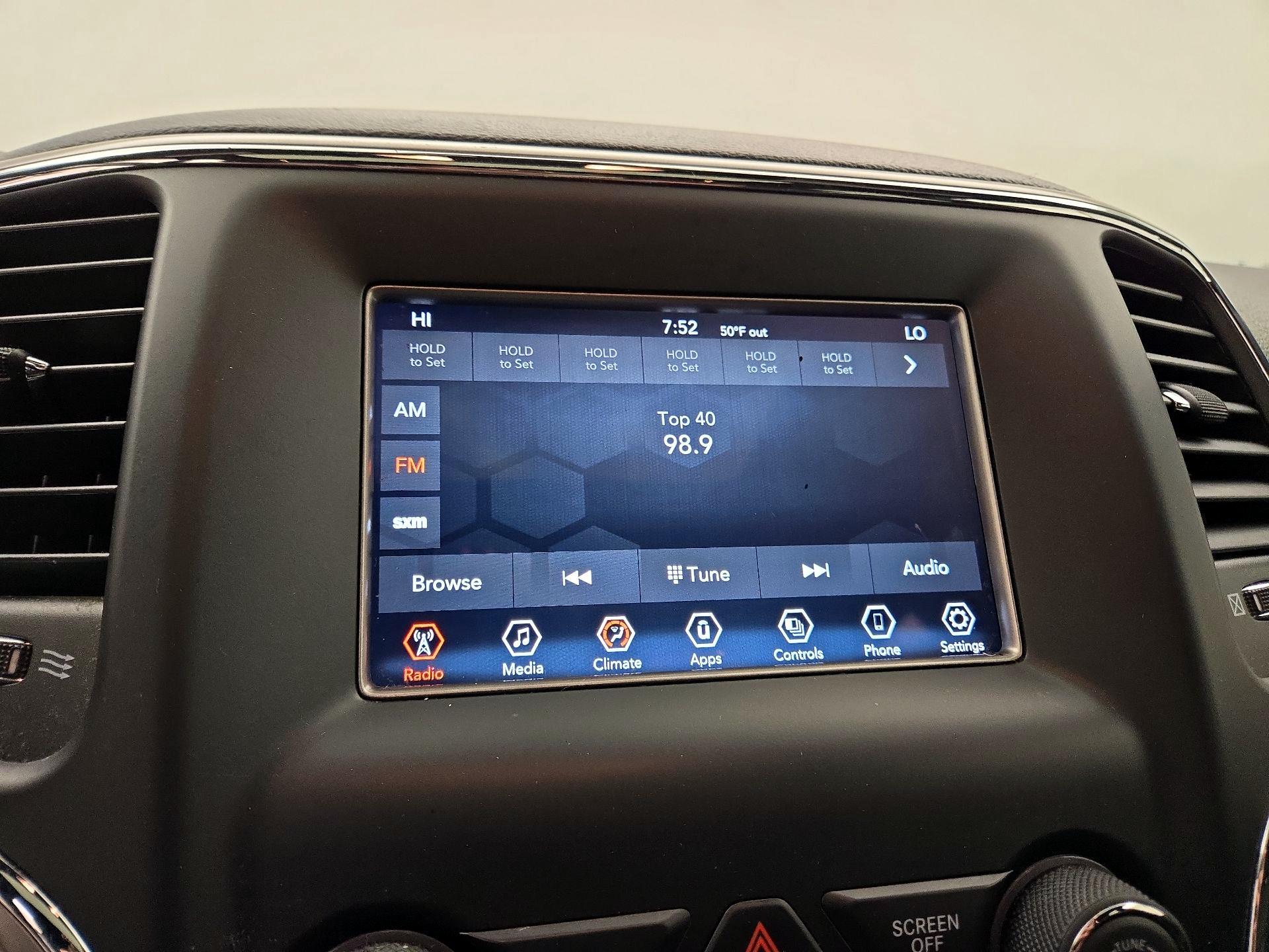 Thumbnail: 2021 Jeep Grand Cherokee - 15