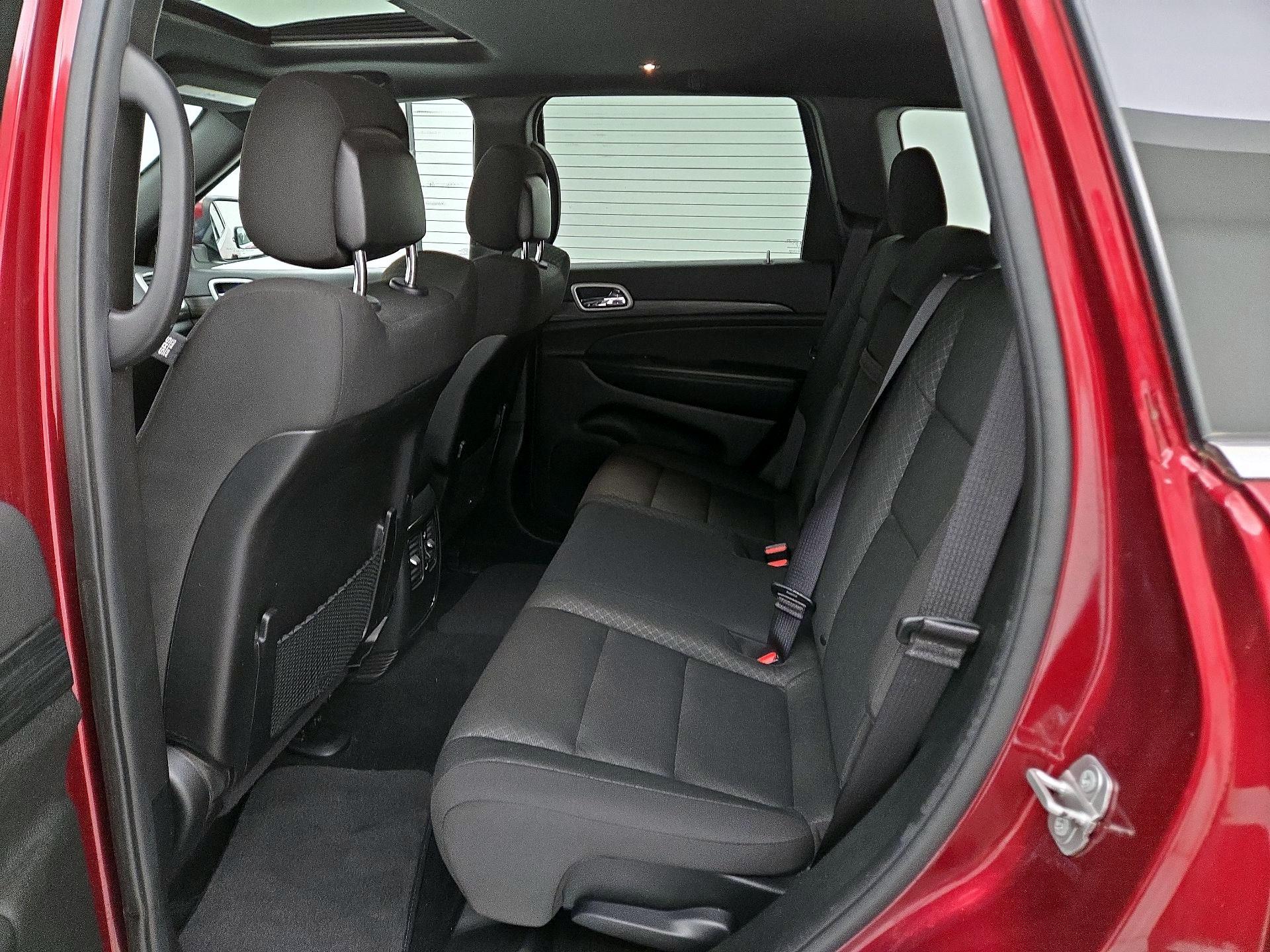 Thumbnail: 2021 Jeep Grand Cherokee - 20