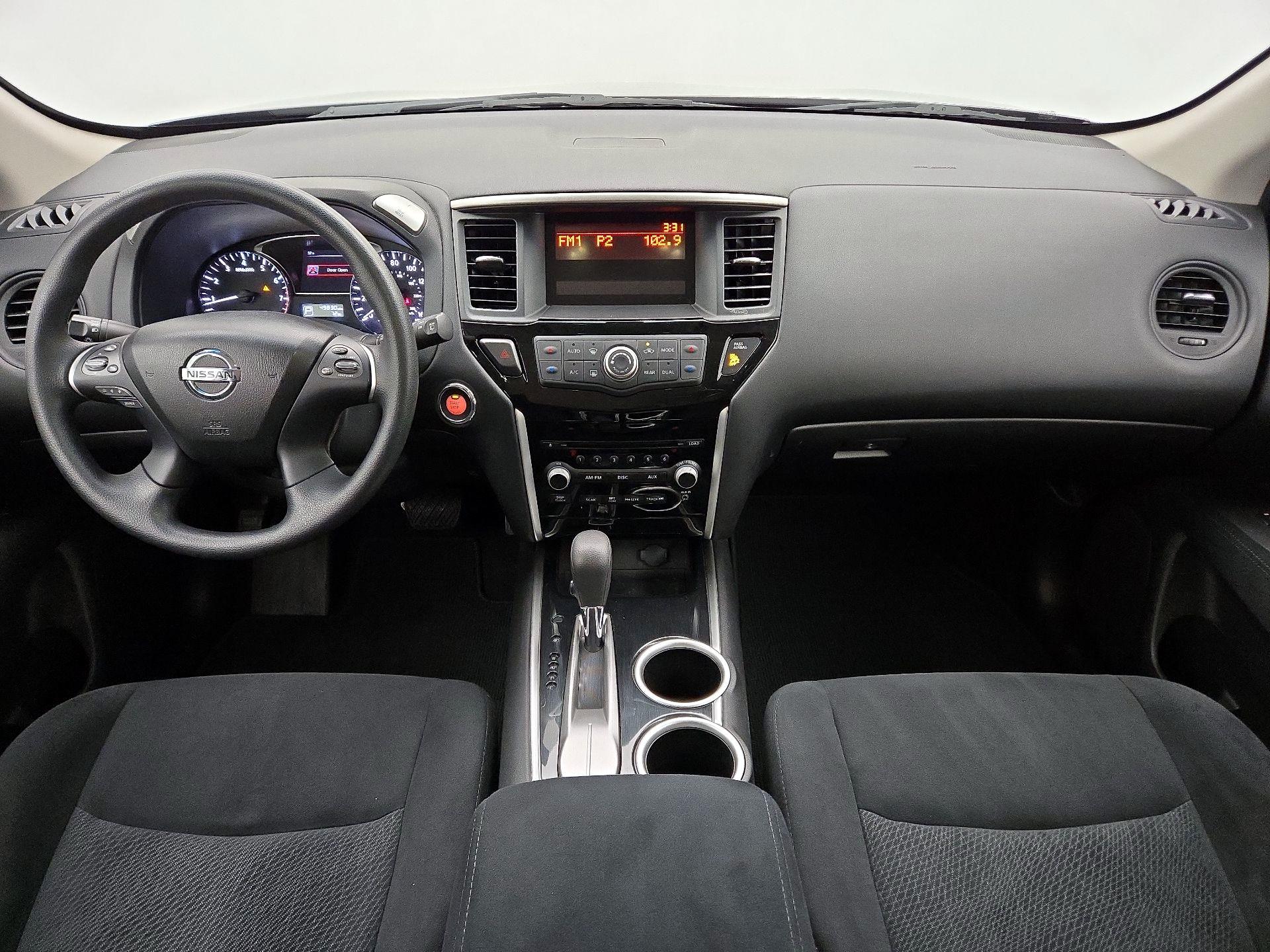 Thumbnail: 2015 Nissan Pathfinder - 9